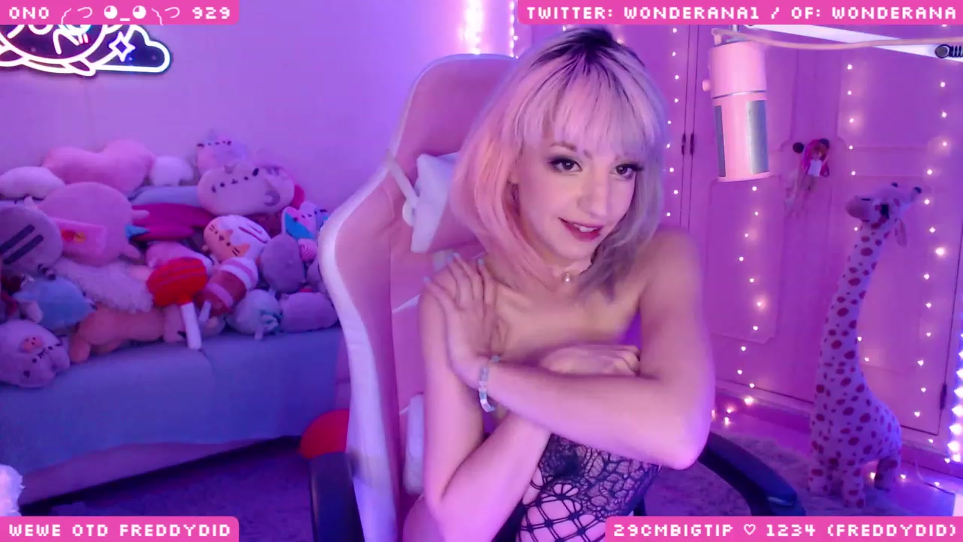 Gallery image thumbnail from WonderAna's myfreecams stream on, 11/07/2023, 03:14 image 10 of 20