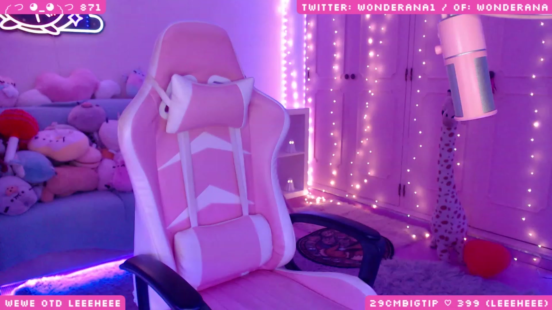 Gallery image thumbnail from WonderAna's myfreecams stream on, 11/10/2023, 02:27 image 11 of 20