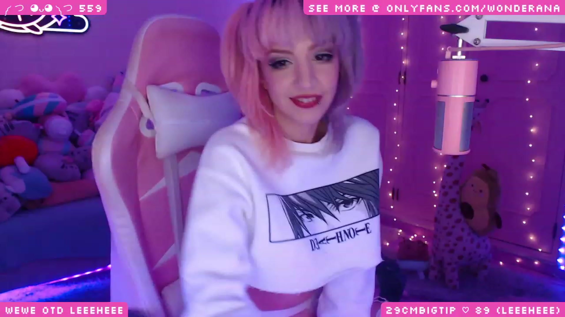 Gallery image thumbnail from WonderAna's myfreecams stream on, 11/21/2023, 03:05 image 3 of 20