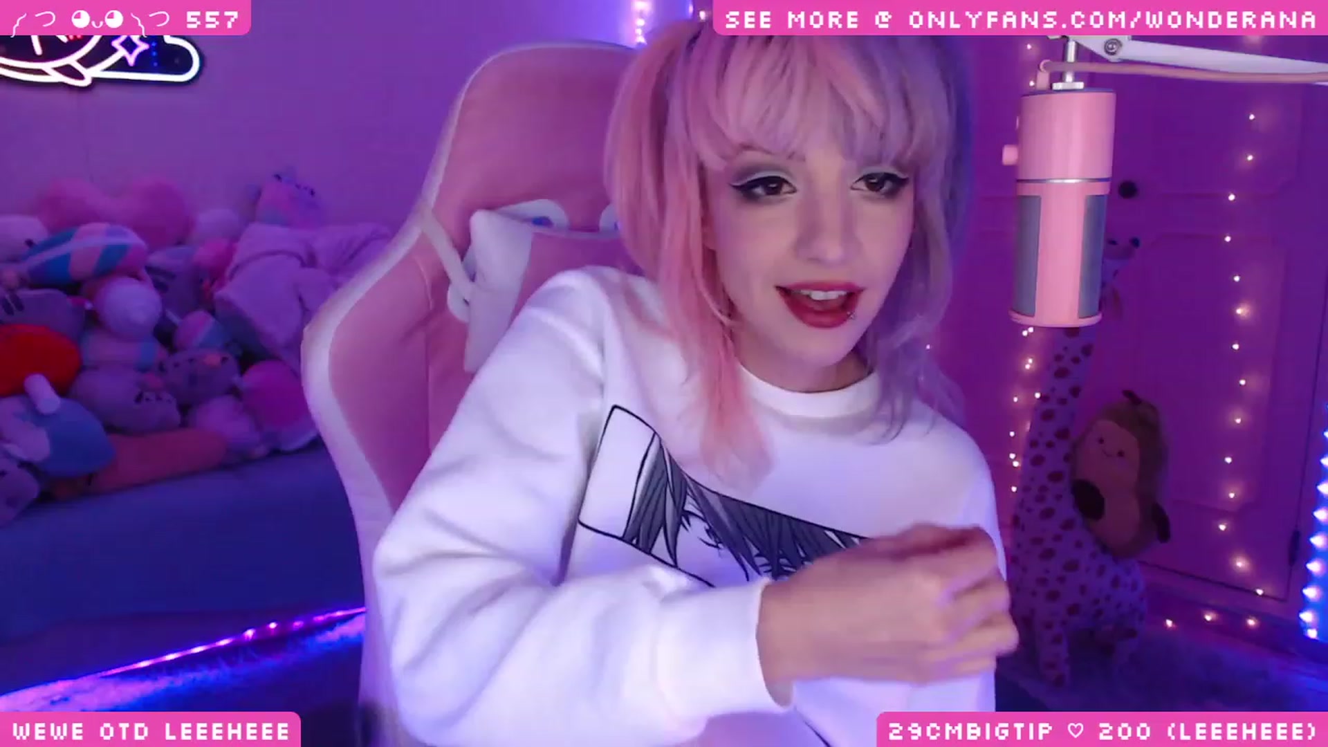 Gallery image thumbnail from WonderAna's myfreecams stream on, 11/21/2023, 03:05 image 14 of 20