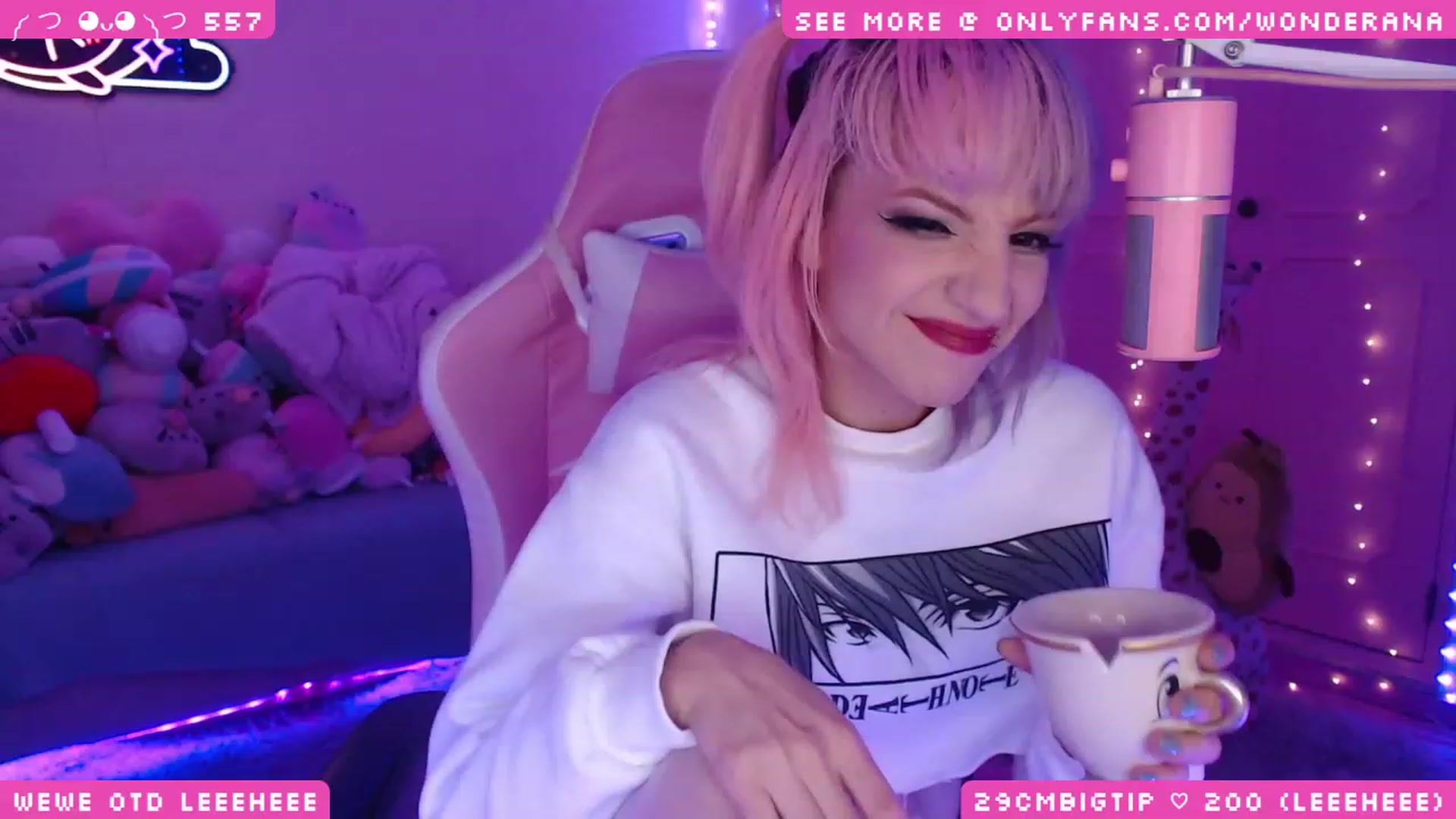 Gallery image thumbnail from WonderAna's myfreecams stream on, 11/21/2023, 03:05 image 10 of 20