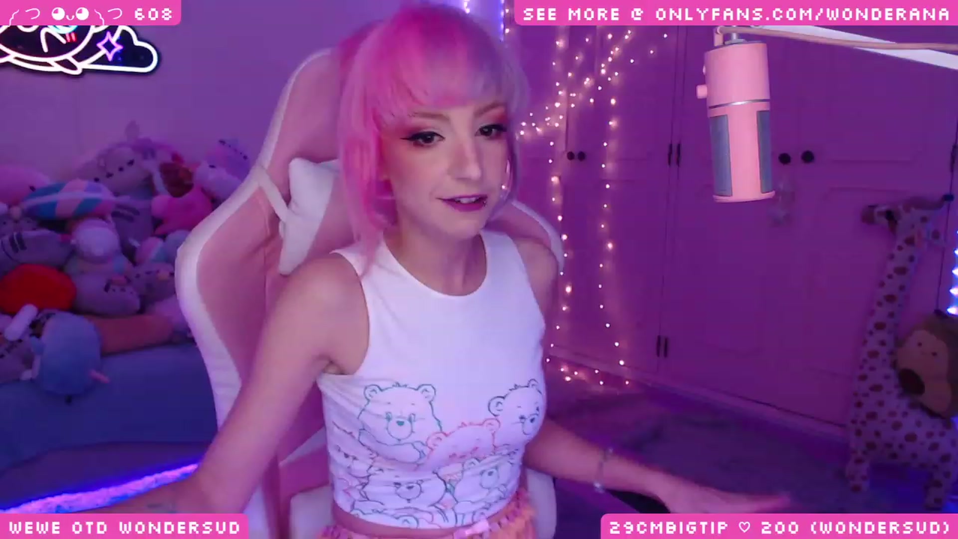 Gallery image thumbnail from WonderAna's myfreecams stream on, 11/24/2023, 01:02 image 18 of 20