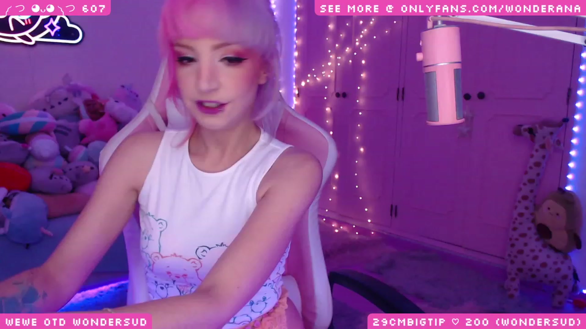 Gallery image thumbnail from WonderAna's myfreecams stream on, 11/24/2023, 01:02 image 5 of 20