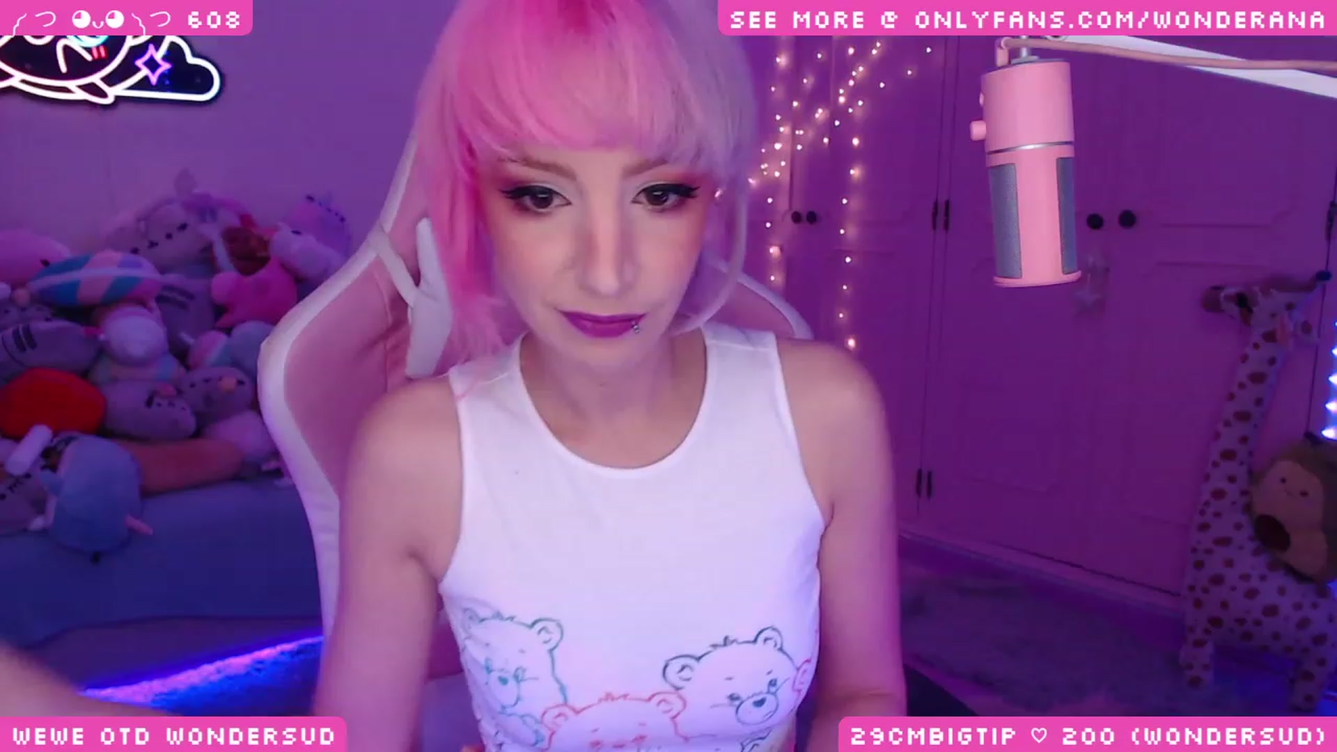 Gallery image thumbnail from WonderAna's myfreecams stream on, 11/24/2023, 01:02 image 16 of 20
