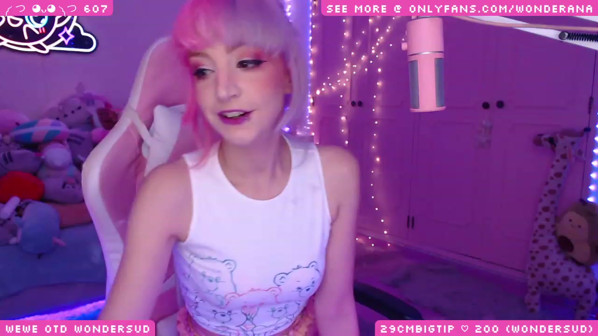 Gallery image thumbnail from WonderAna's myfreecams stream on, 11/24/2023, 01:56 image 3 of 20