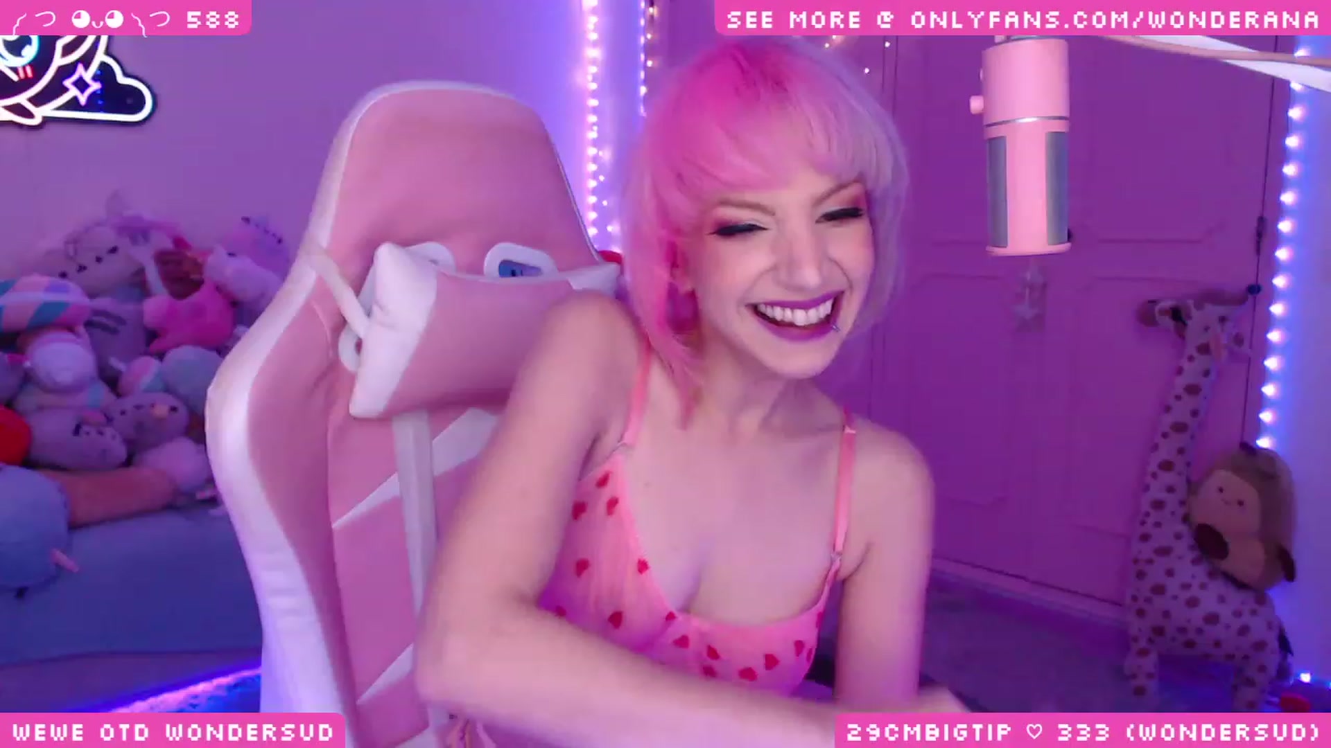 Gallery image thumbnail from WonderAna's myfreecams stream on, 11/24/2023, 03:53 image 19 of 20