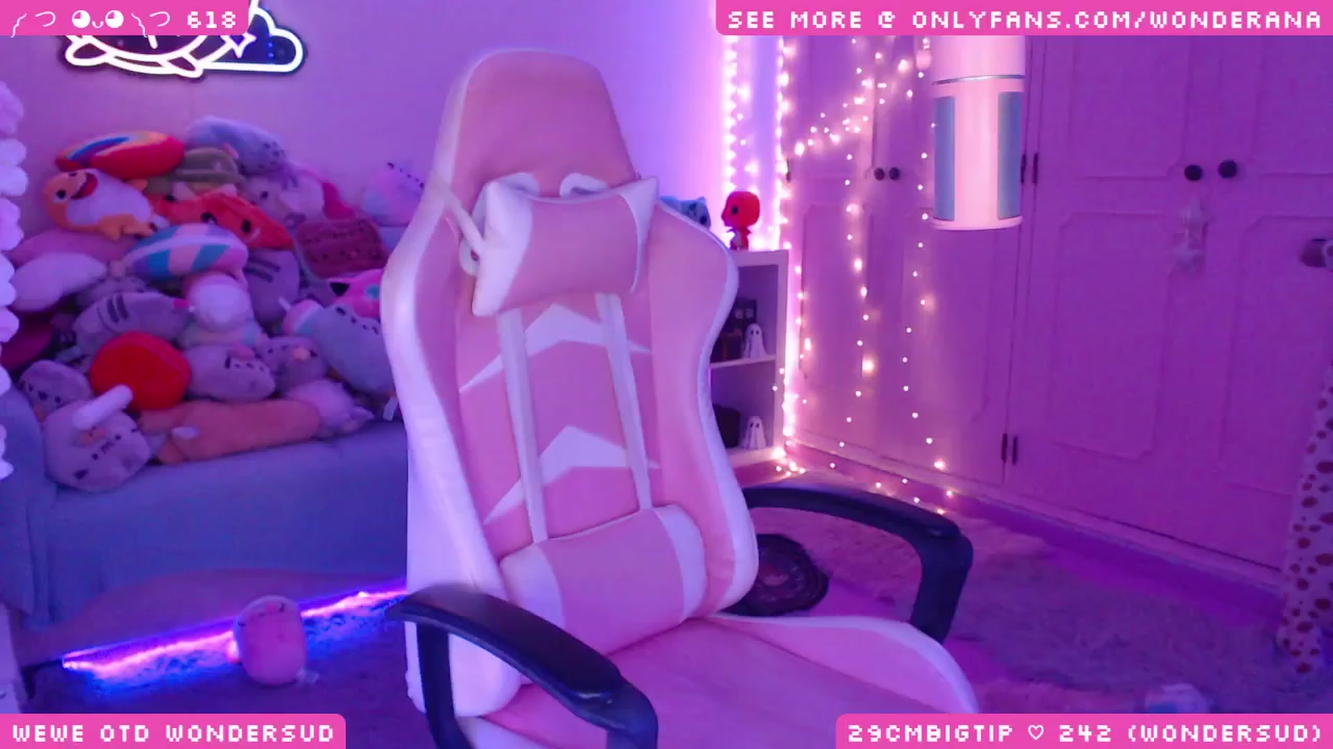 Gallery image thumbnail from WonderAna's myfreecams stream on, 11/26/2023, 02:23 image 3 of 20