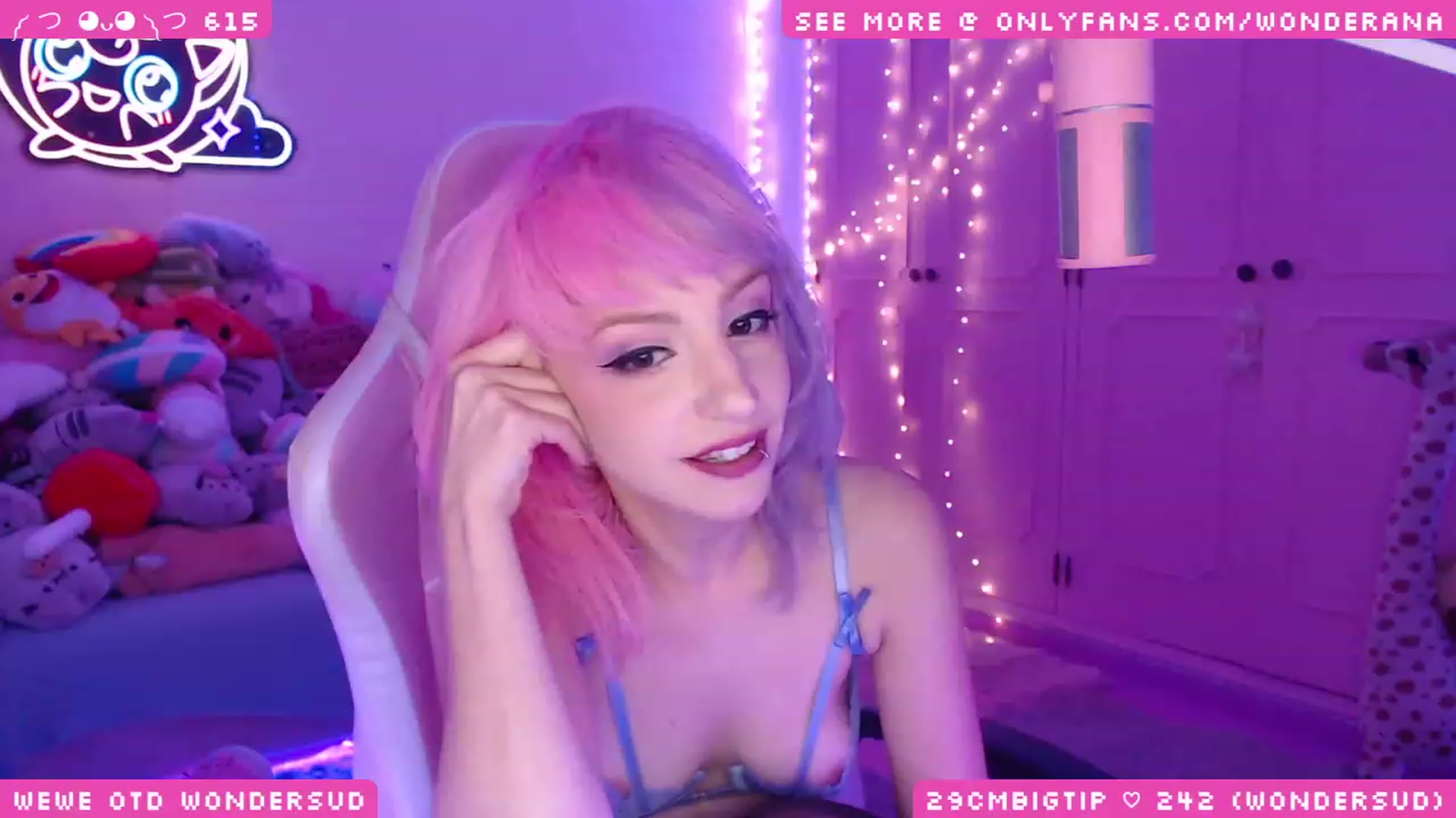 Gallery image thumbnail from WonderAna's myfreecams stream on, 11/26/2023, 04:02 image 7 of 20