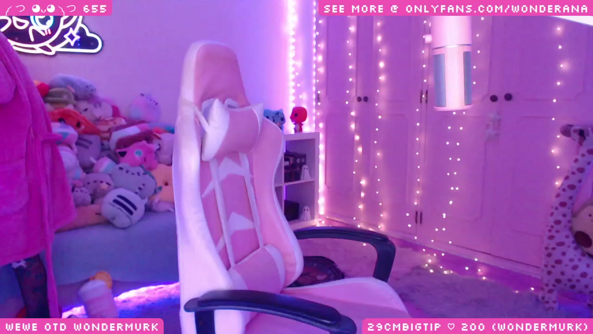 Gallery image thumbnail from WonderAna's myfreecams stream on, 11/28/2023, 03:36 image 1 of 20
