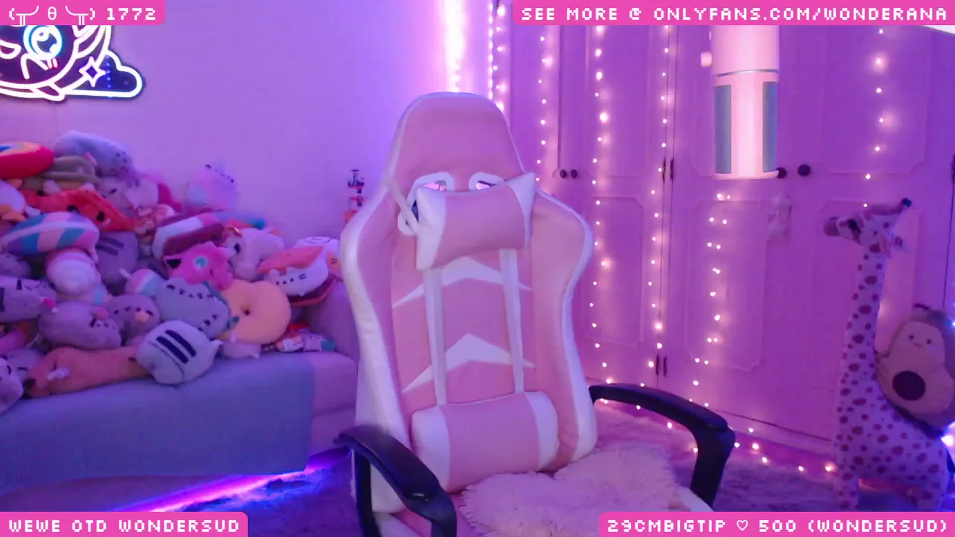 Gallery image thumbnail from WonderAna's myfreecams stream on, 12/09/2023, 03:30 image 10 of 20