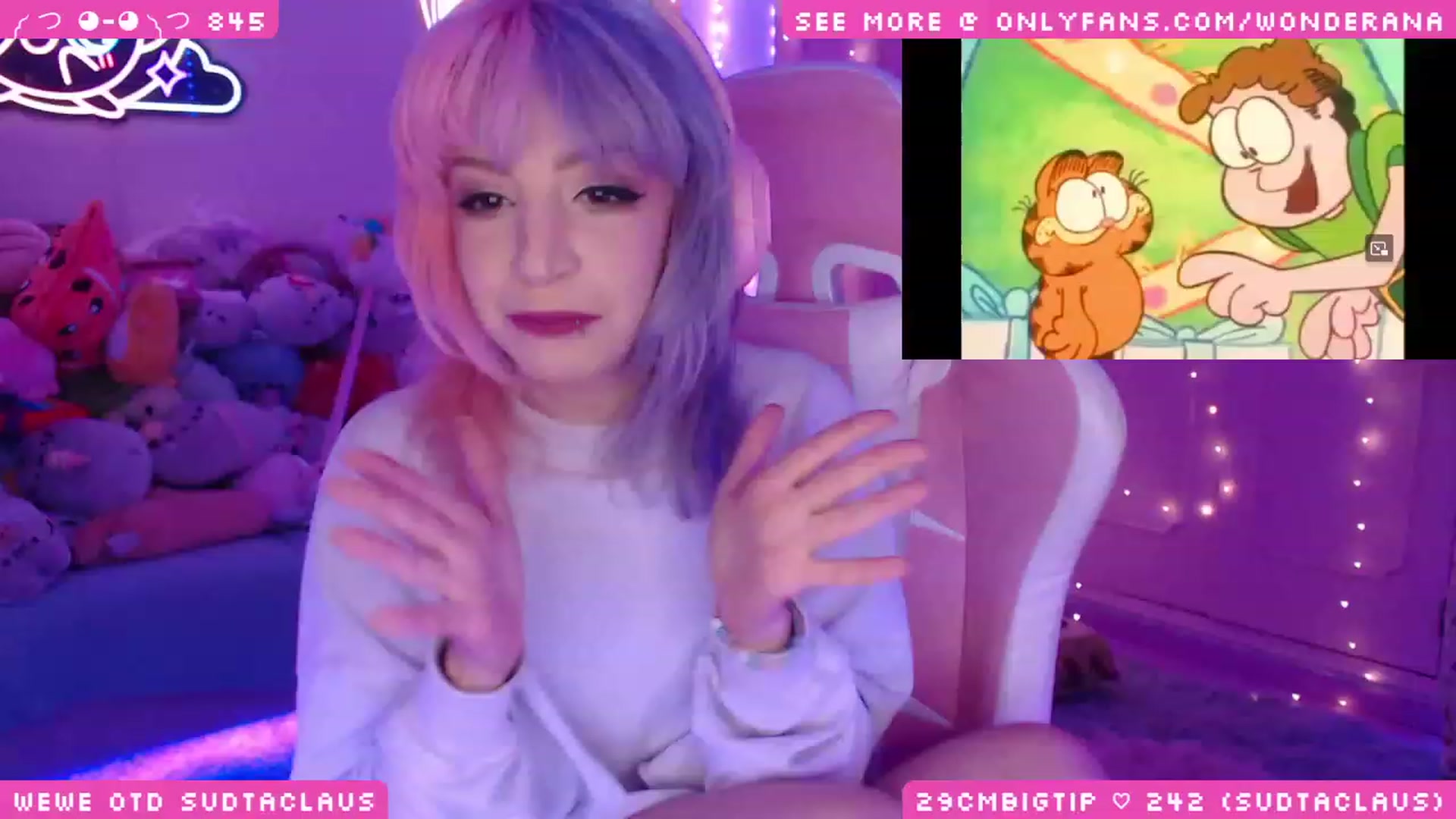 Gallery image thumbnail from WonderAna's myfreecams stream on, 12/12/2023, 24:50 image 17 of 20