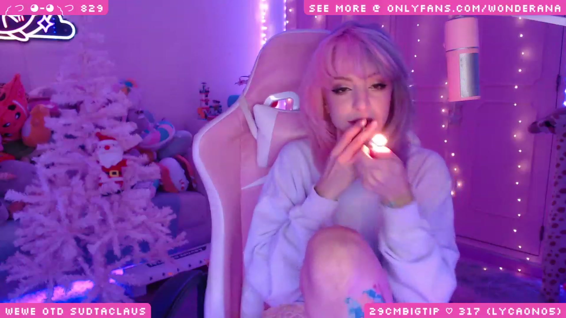 Gallery image thumbnail from WonderAna's myfreecams stream on, 12/12/2023, 04:15 image 13 of 20