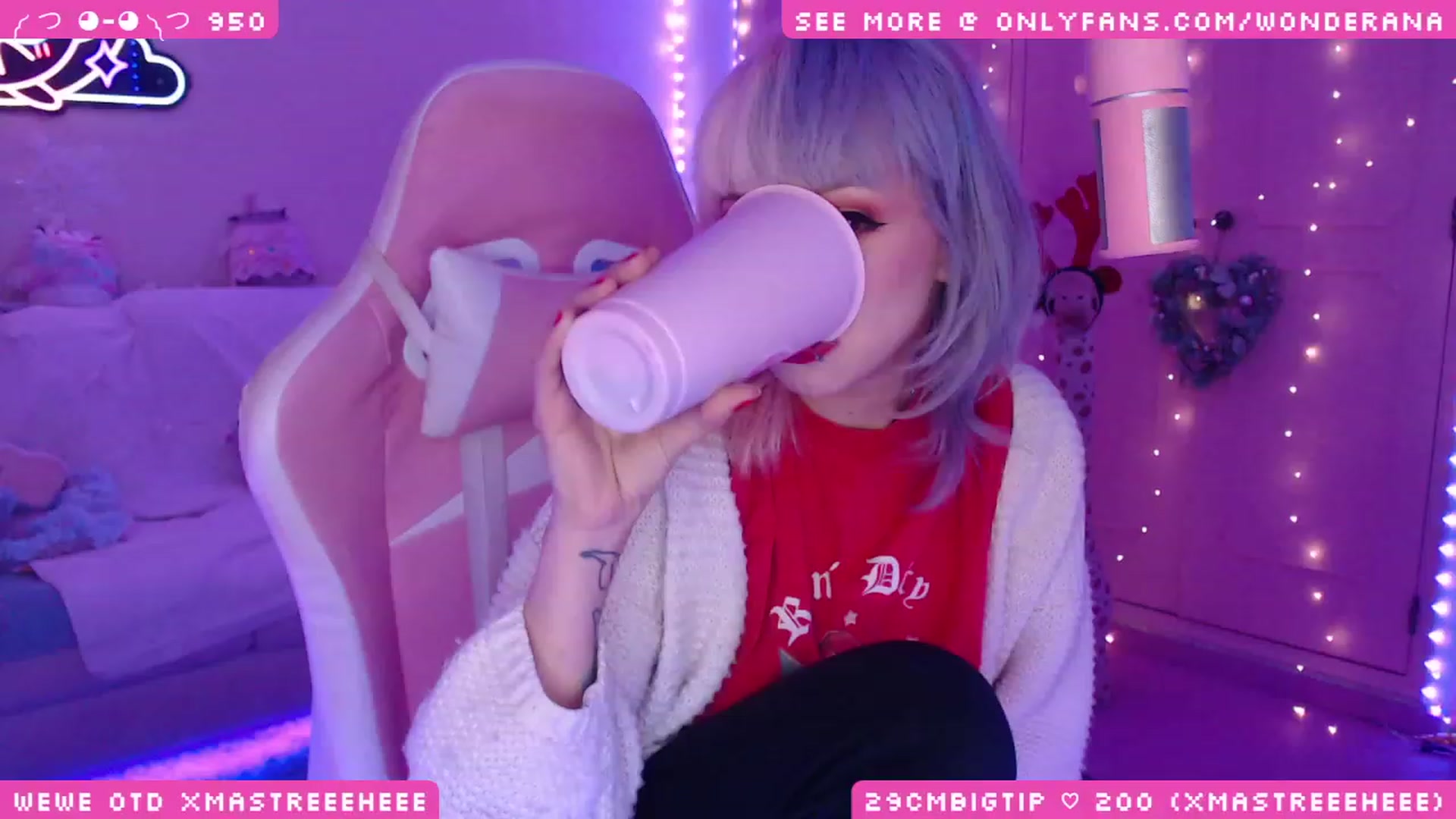 Gallery image thumbnail from WonderAna's myfreecams stream on, 12/19/2023, 03:08 image 13 of 20