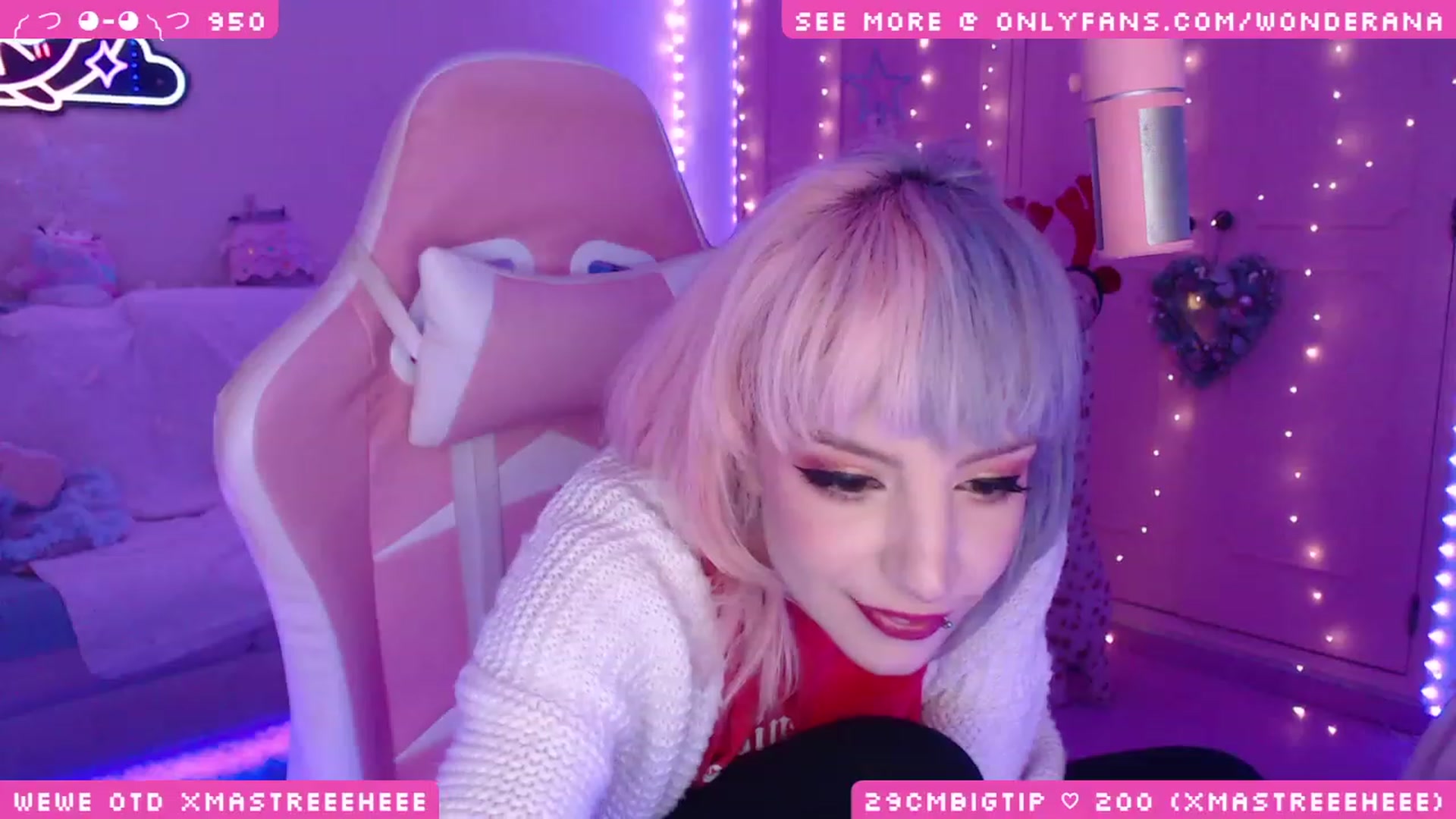 Gallery image thumbnail from WonderAna's myfreecams stream on, 12/19/2023, 03:08 image 15 of 20
