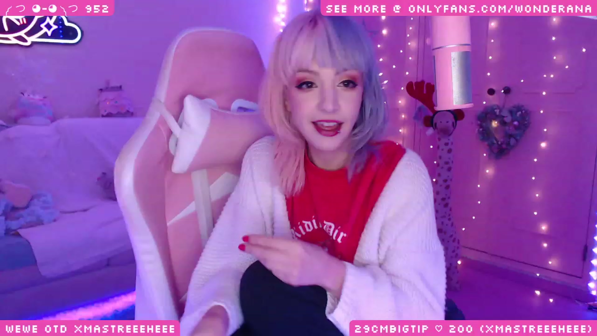 Gallery image thumbnail from WonderAna's myfreecams stream on, 12/19/2023, 03:08 image 20 of 20