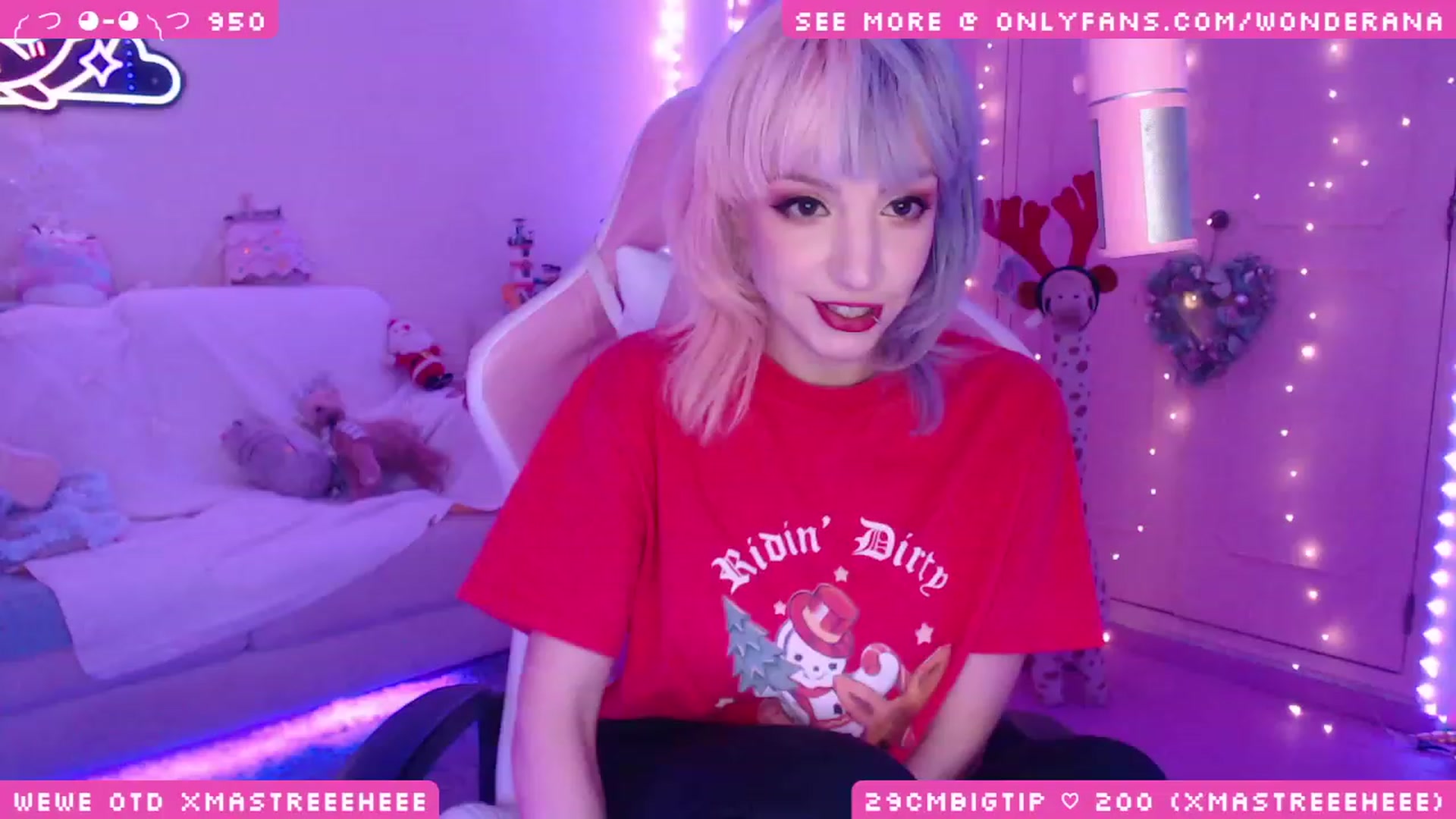 Gallery image thumbnail from WonderAna's myfreecams stream on, 12/19/2023, 03:08 image 11 of 20
