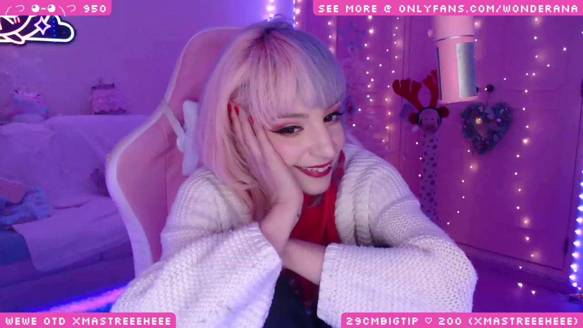 Gallery image thumbnail from WonderAna's myfreecams stream on, 12/19/2023, 03:08 image 14 of 20