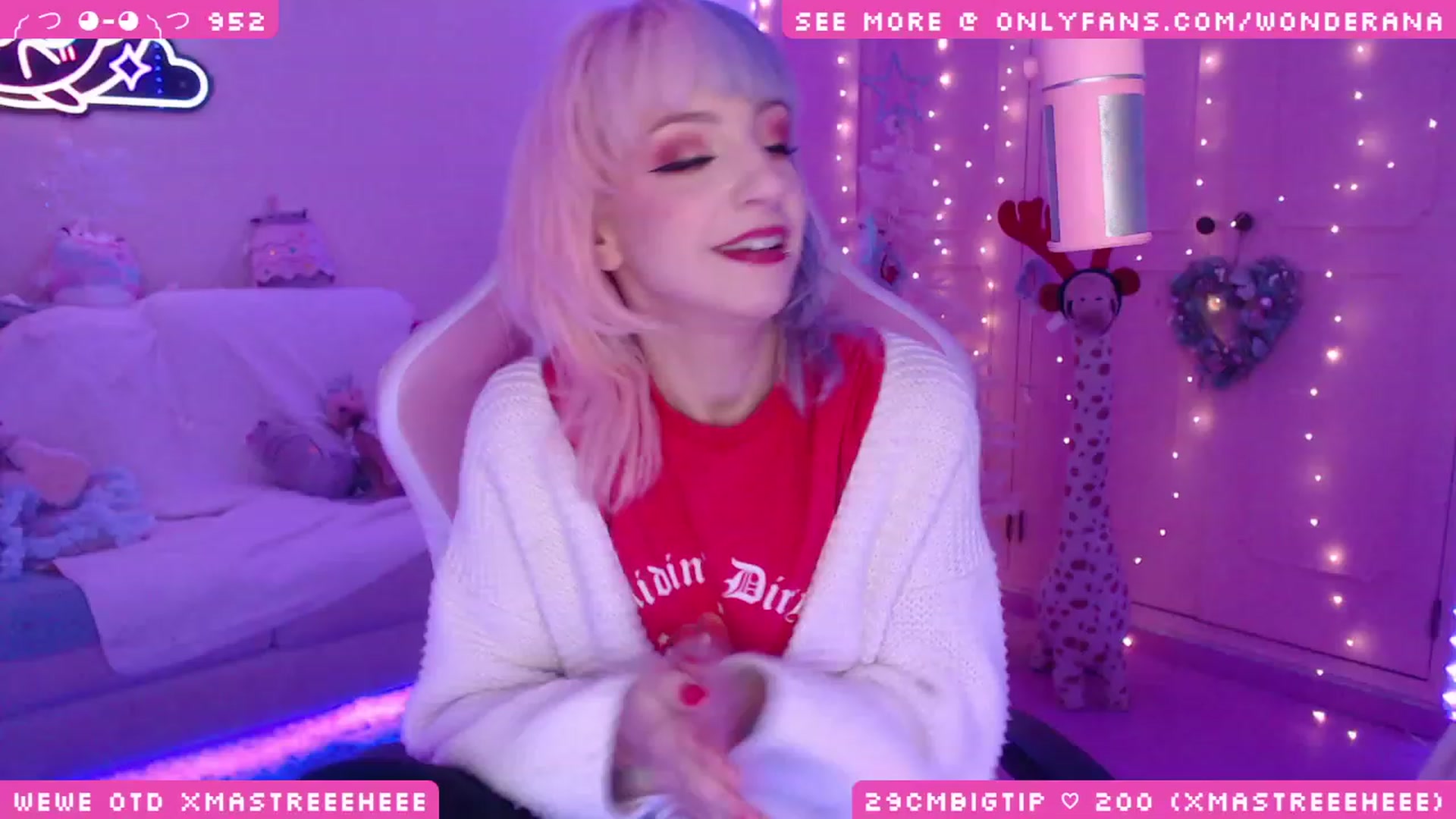 Gallery image thumbnail from WonderAna's myfreecams stream on, 12/19/2023, 03:08 image 17 of 20