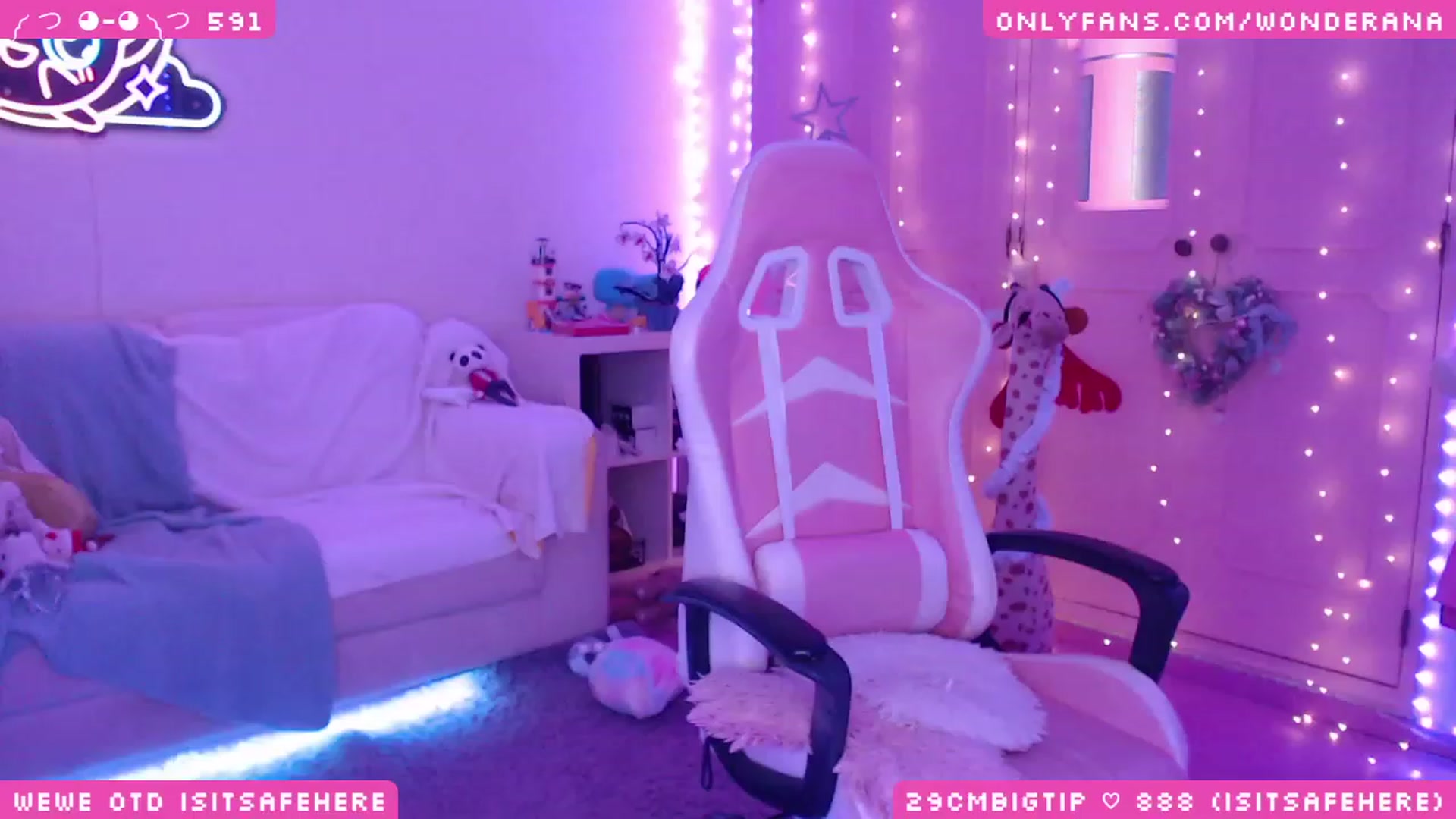 Gallery image thumbnail from WonderAna's myfreecams stream on, 01/02/2024, 24:31 image 6 of 20