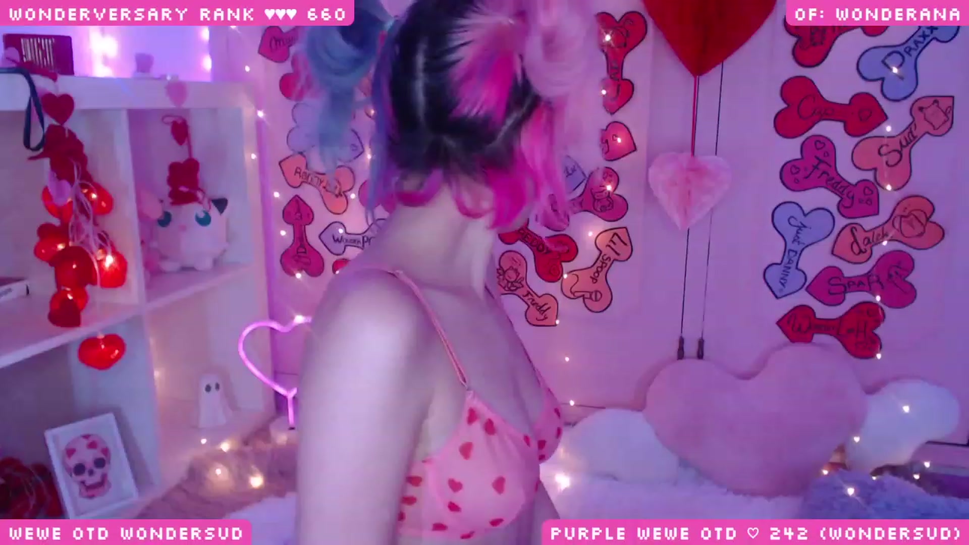 Gallery image thumbnail from WonderAna's myfreecams stream on, 02/19/2024, 01:53 image 1 of 20
