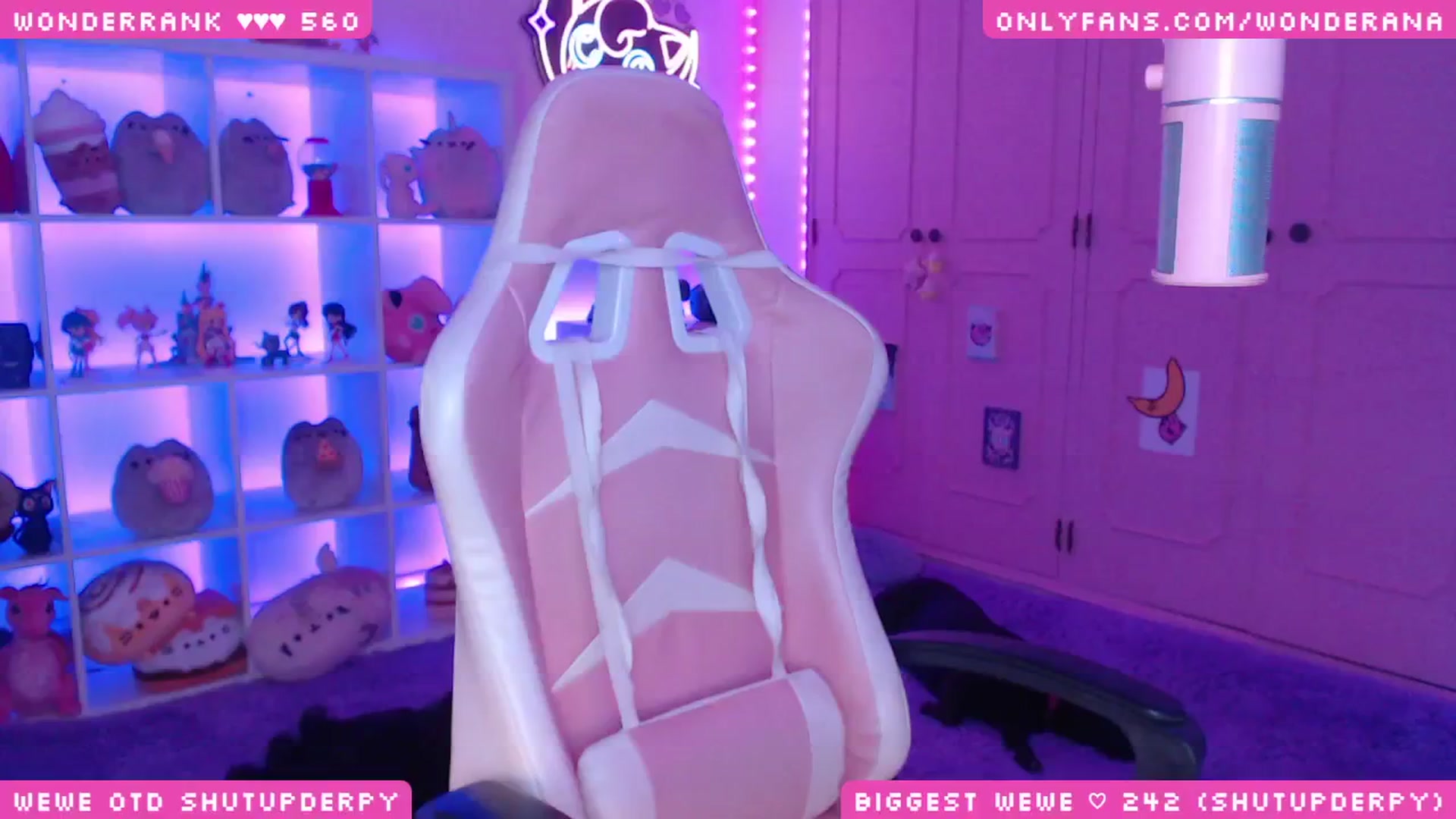 Gallery image thumbnail from WonderAna's myfreecams stream on, 07/30/2024, 24:42 image 18 of 20