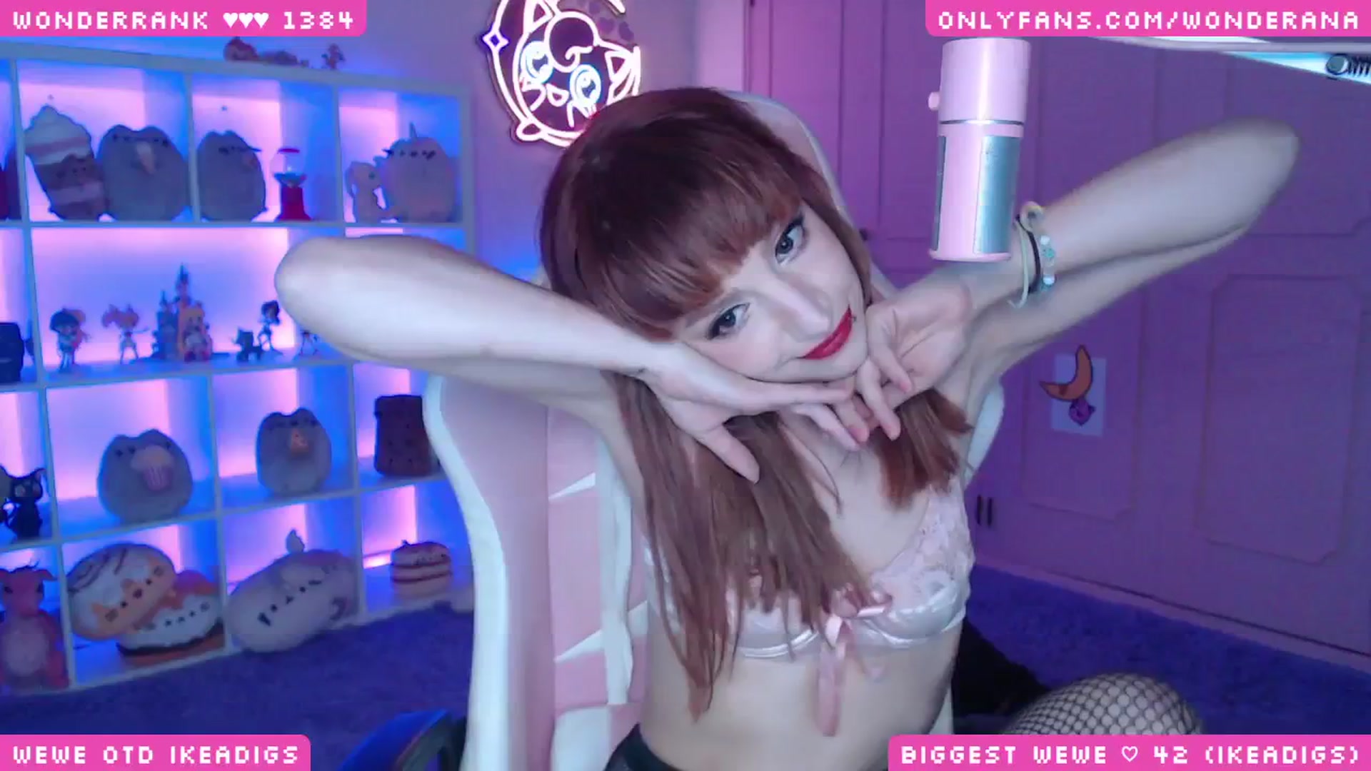 Gallery image thumbnail from WonderAna's myfreecams stream on, 08/06/2024, 03:11 image 4 of 20