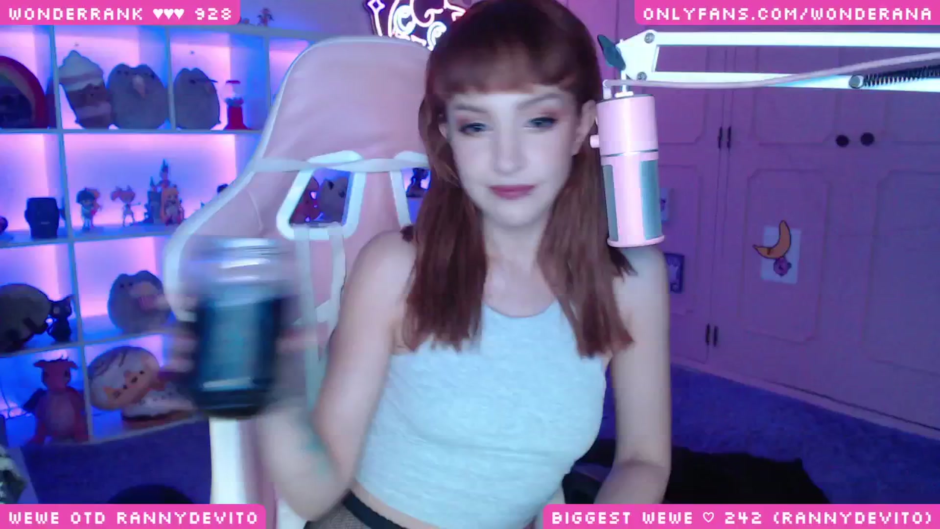 Gallery image thumbnail from WonderAna's myfreecams stream on, 08/09/2024, 03:39 image 10 of 20