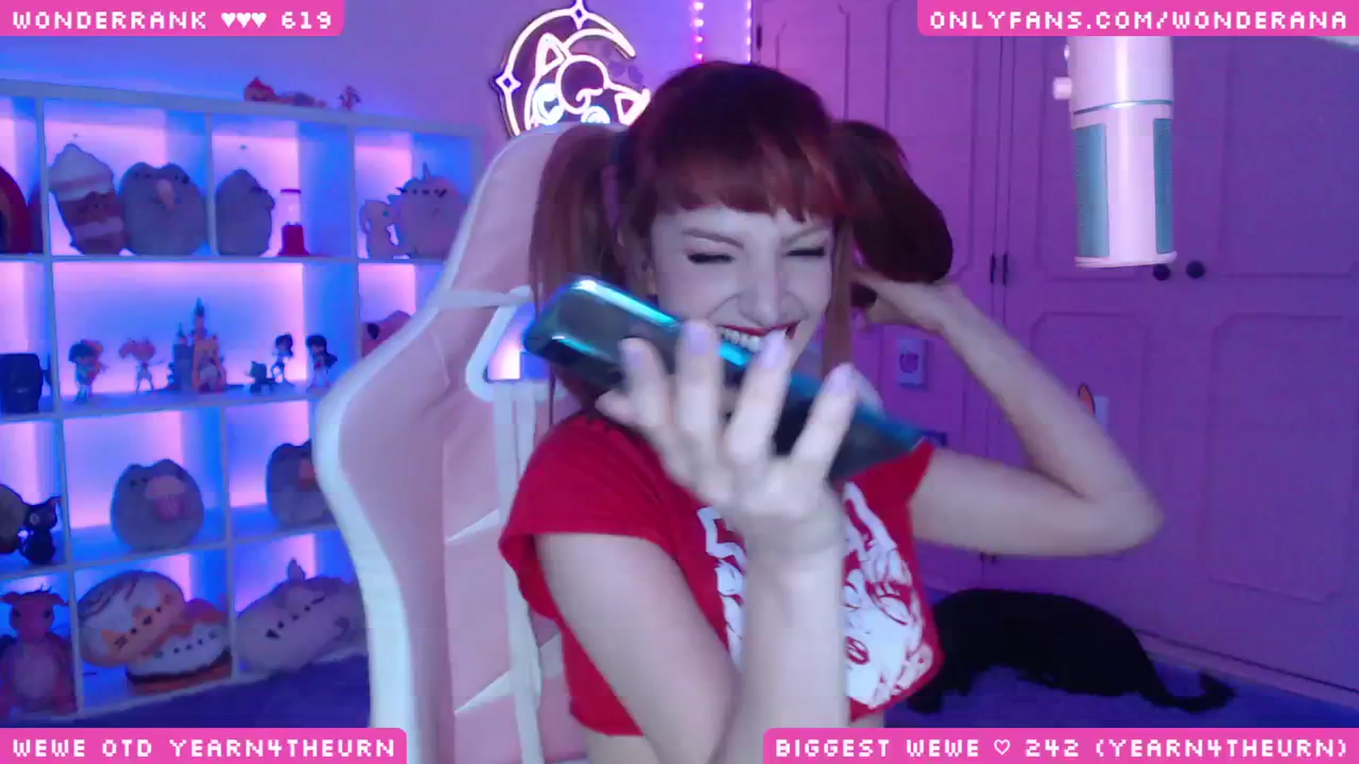 Gallery image thumbnail from WonderAna's myfreecams stream on, 08/21/2024, 03:43 image 12 of 20