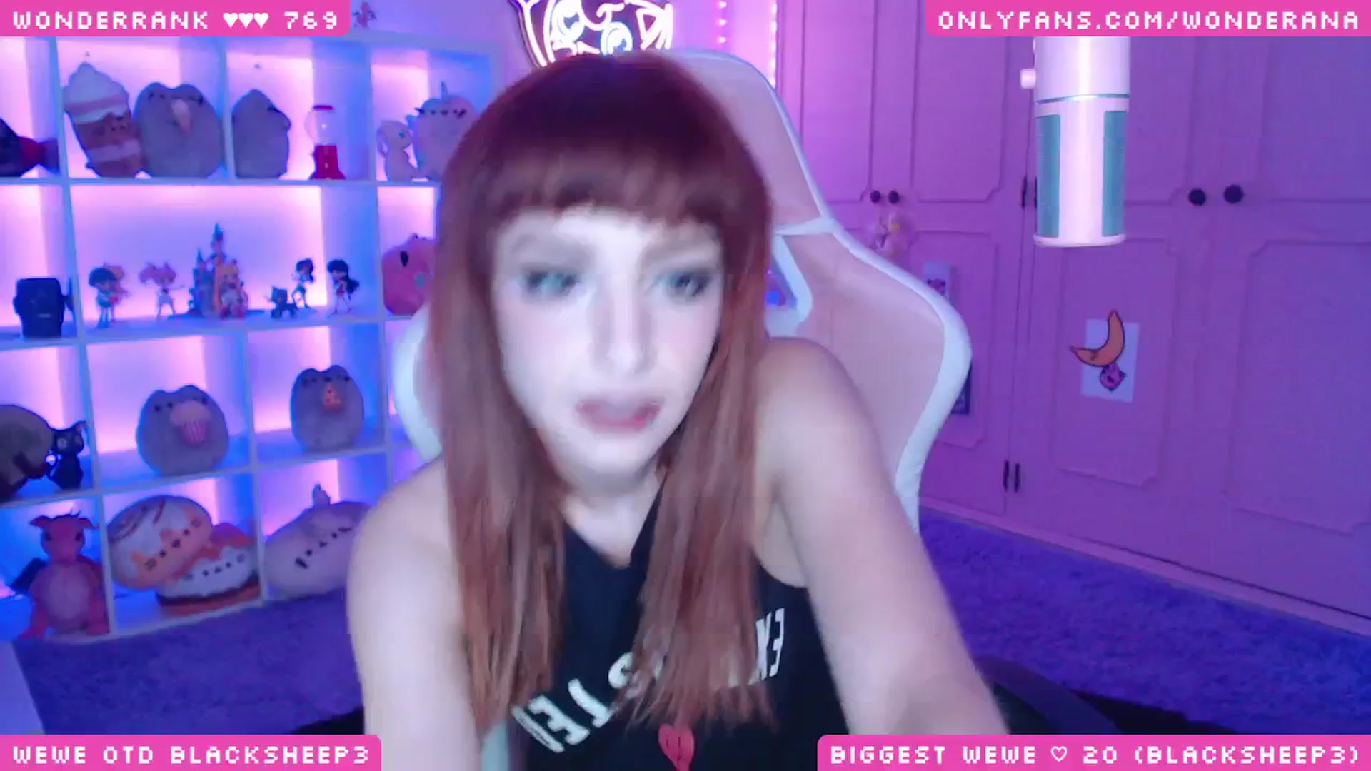 Gallery image thumbnail from WonderAna's myfreecams stream on, 09/17/2024, 06:03 image 9 of 20