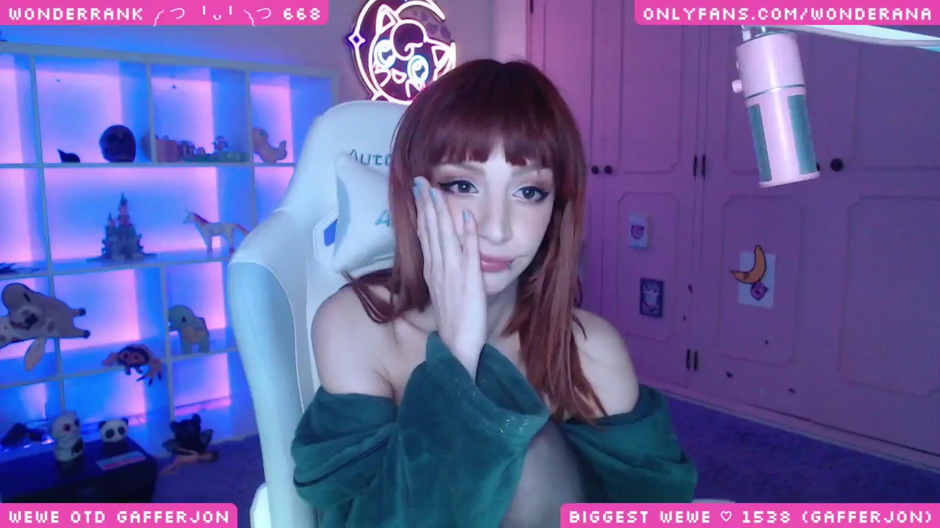 Gallery image thumbnail from WonderAna's myfreecams stream on, 11/28/2024, 04:23 image 16 of 20