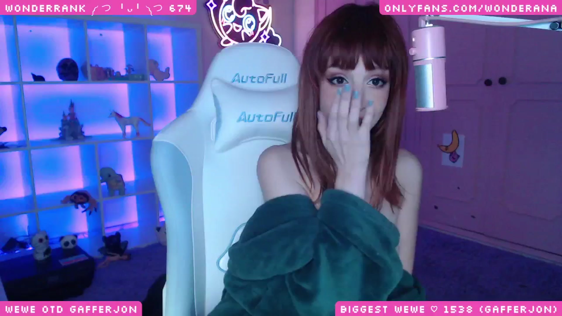 Gallery image thumbnail from WonderAna's myfreecams stream on, 11/28/2024, 04:23 image 8 of 20