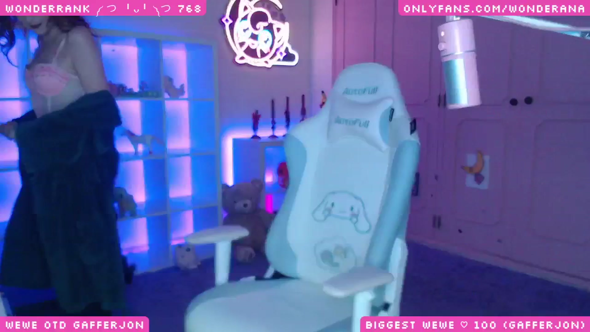 Gallery image thumbnail from WonderAna's myfreecams stream on, 12/01/2024, 04:47 image 5 of 20