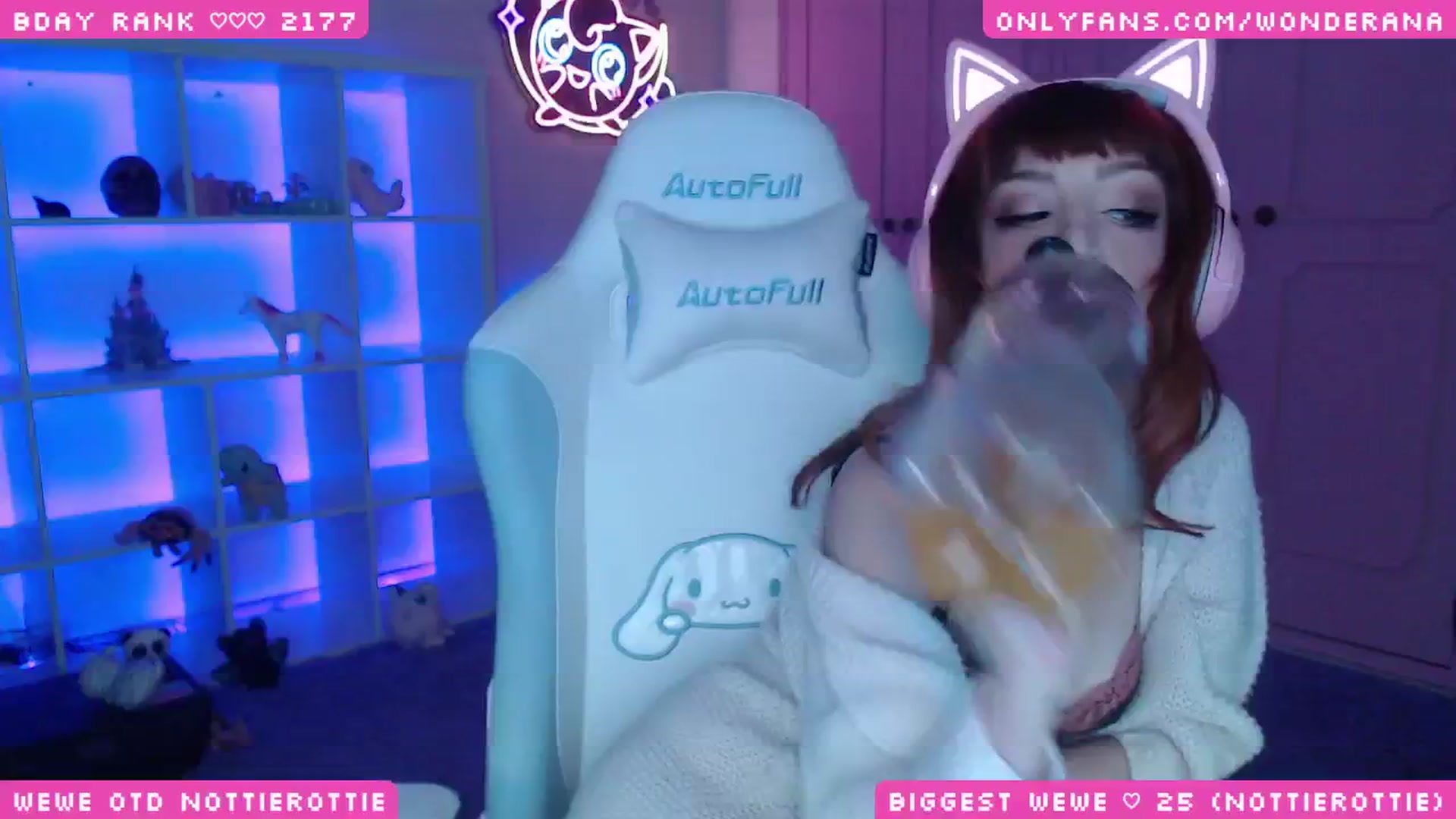 Gallery image thumbnail from WonderAna's myfreecams stream on, 12/02/2024, 01:28 image 13 of 20