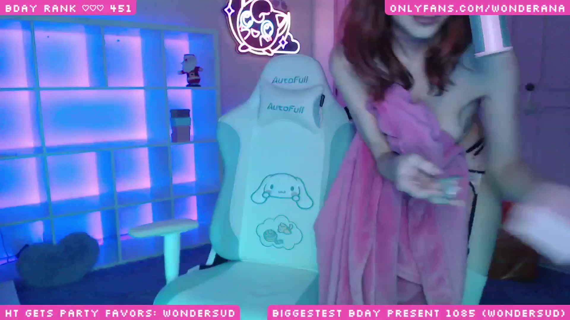 Gallery image thumbnail from WonderAna's myfreecams stream on, 12/06/2024, 04:47 image 1 of 20