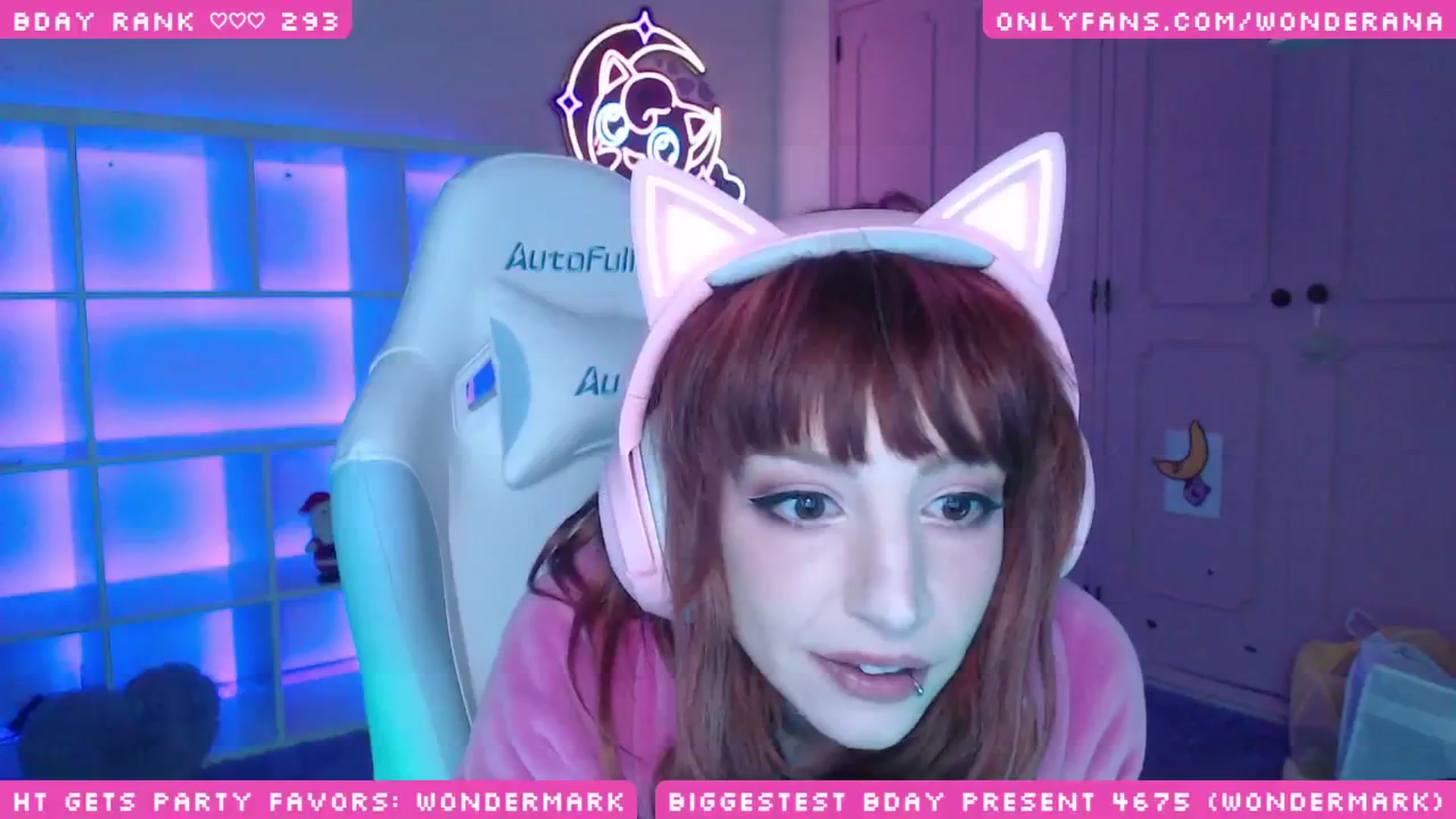 Gallery image thumbnail from WonderAna's myfreecams stream on, 12/06/2024, 07:31 image 7 of 20
