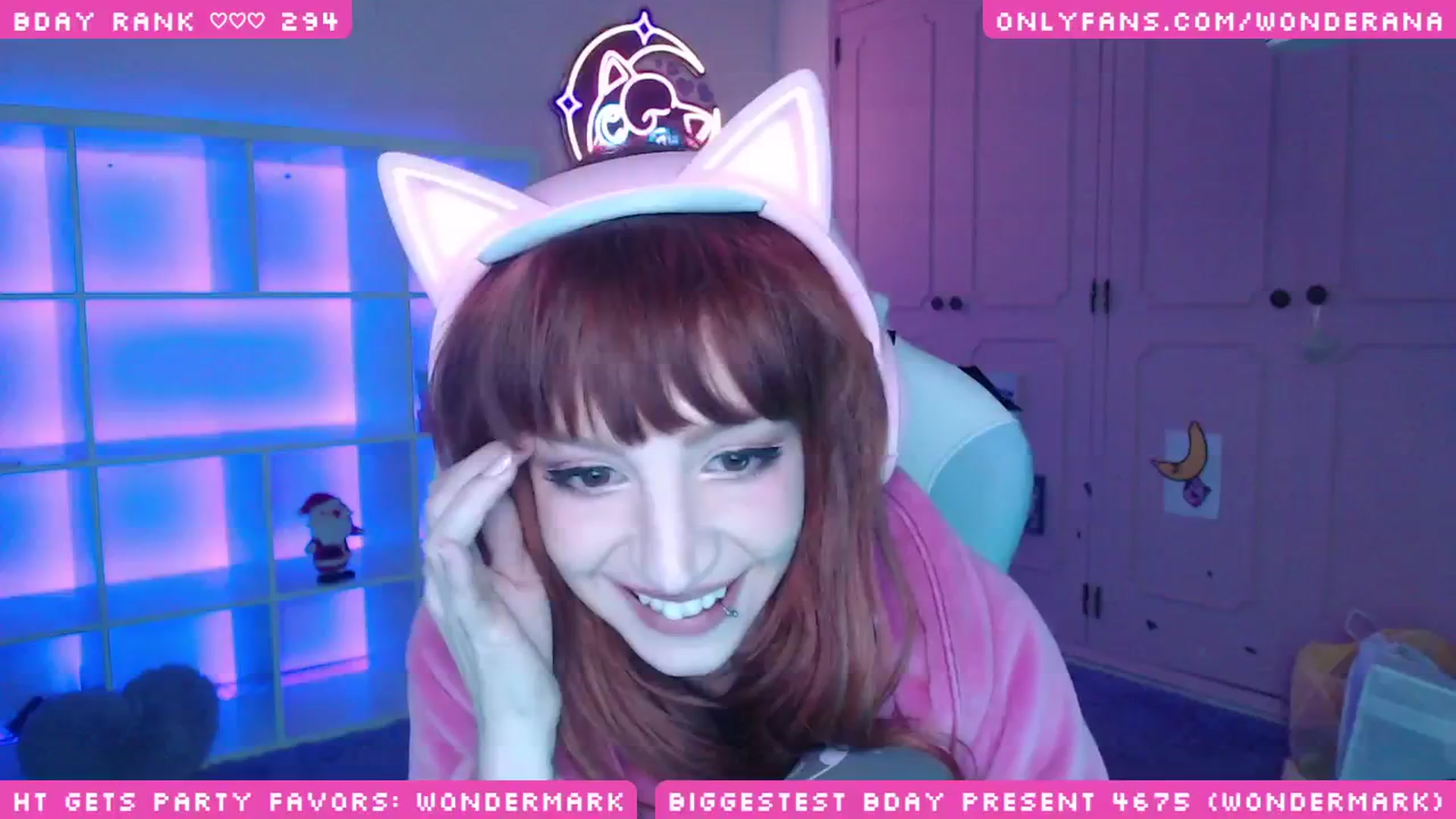Gallery image thumbnail from WonderAna's myfreecams stream on, 12/06/2024, 07:31 image 10 of 20