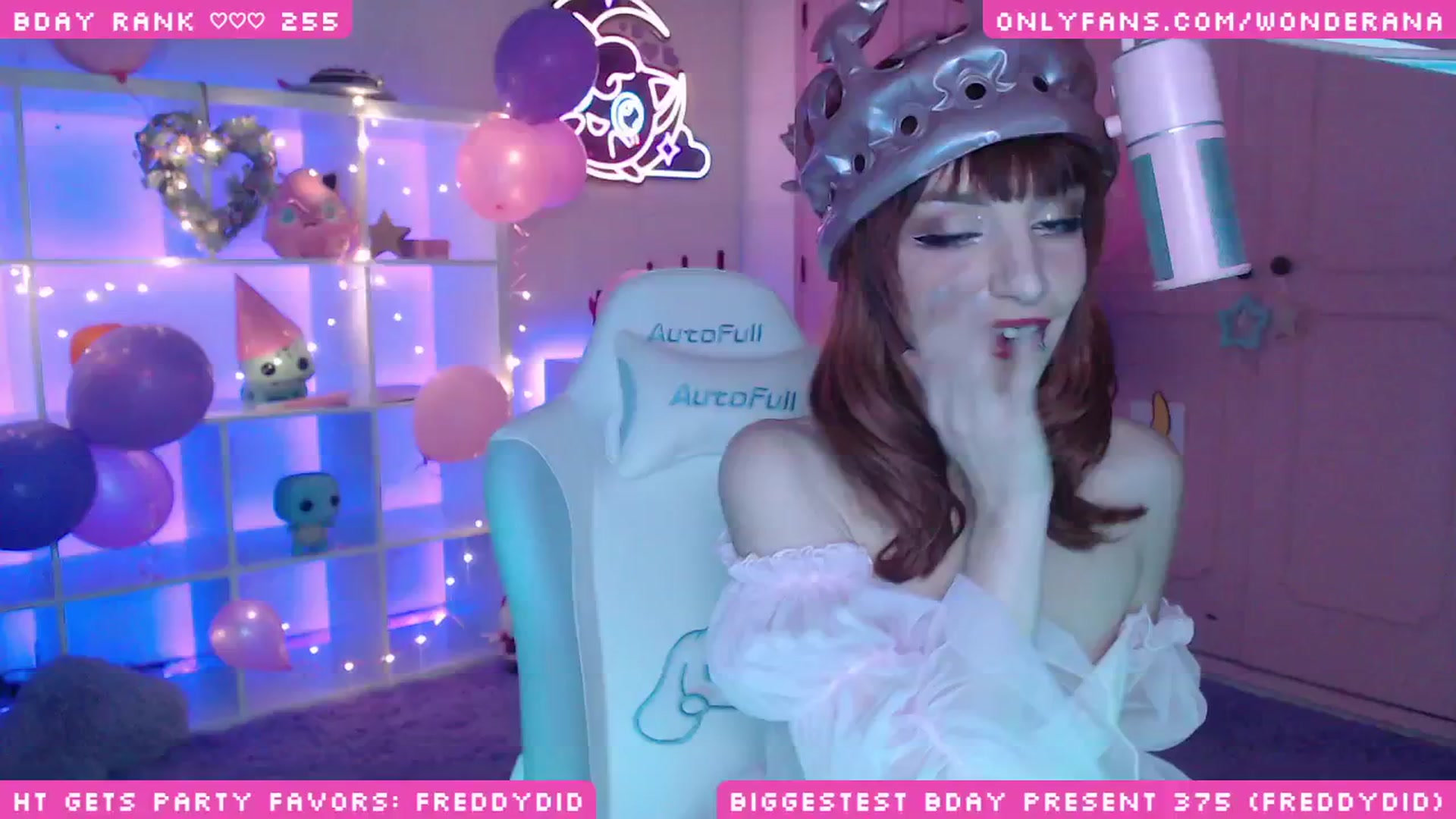 Gallery image thumbnail from WonderAna's myfreecams stream on, 12/11/2024, 06:24 image 9 of 20