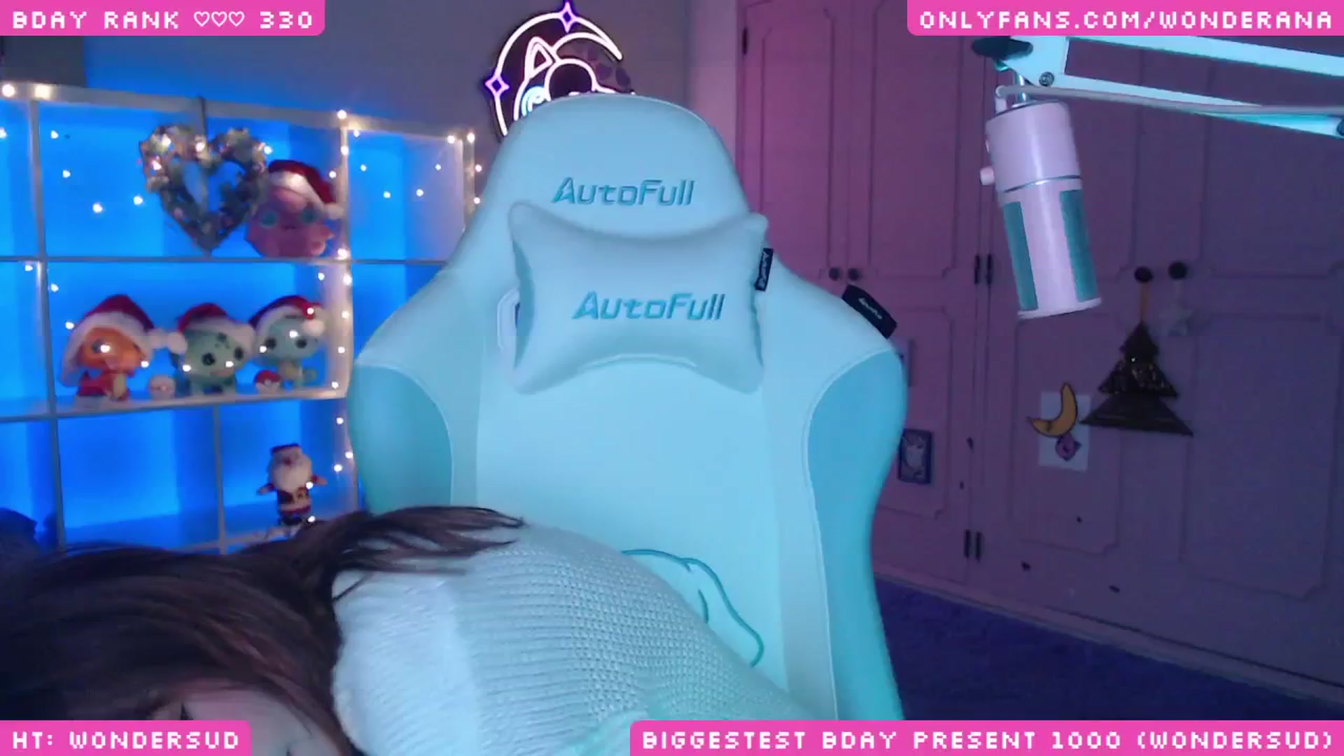 Gallery image thumbnail from WonderAna's myfreecams stream on, 12/16/2024, 01:47 image 4 of 20