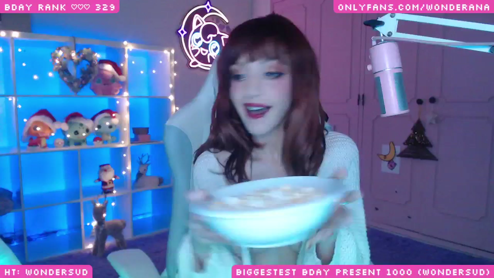Gallery image thumbnail from WonderAna's myfreecams stream on, 12/16/2024, 01:47 image 20 of 20