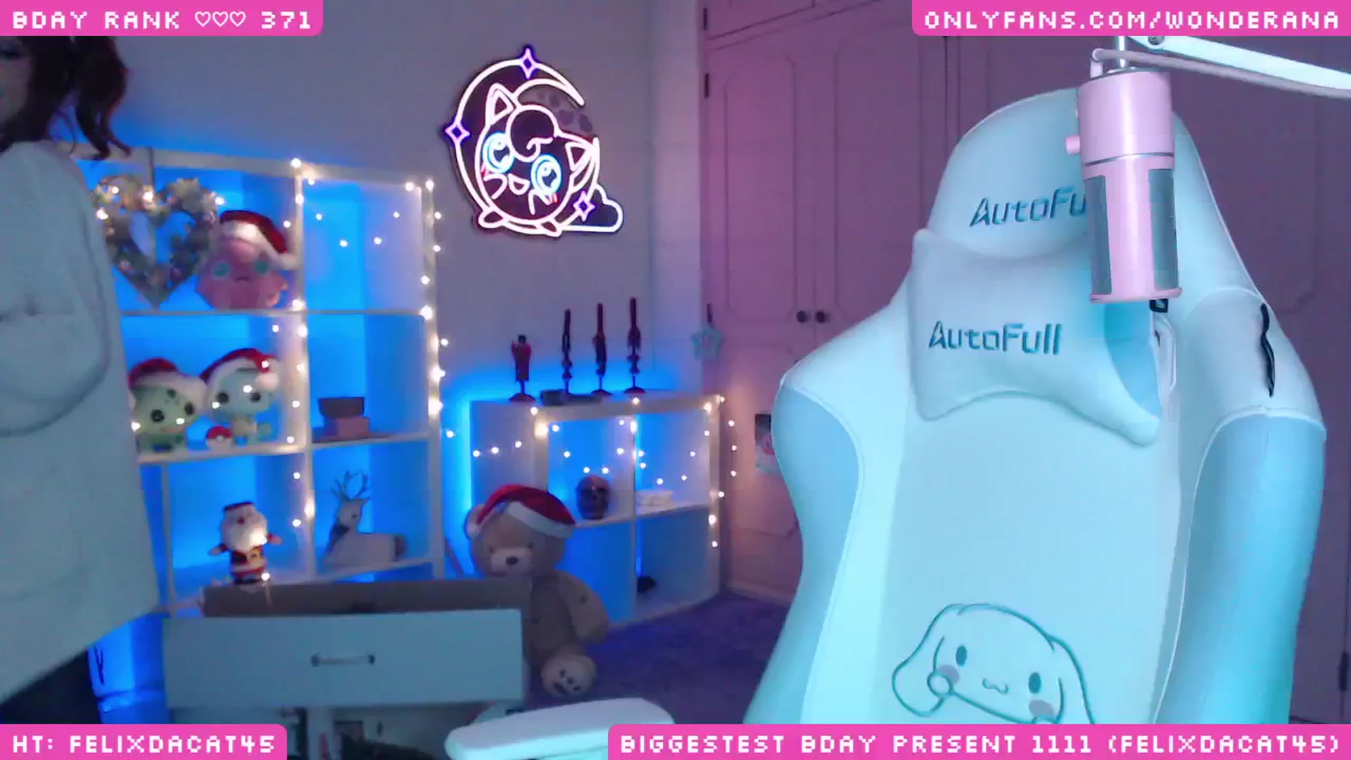Gallery image thumbnail from WonderAna's myfreecams stream on, 12/18/2024, 05:11 image 17 of 20