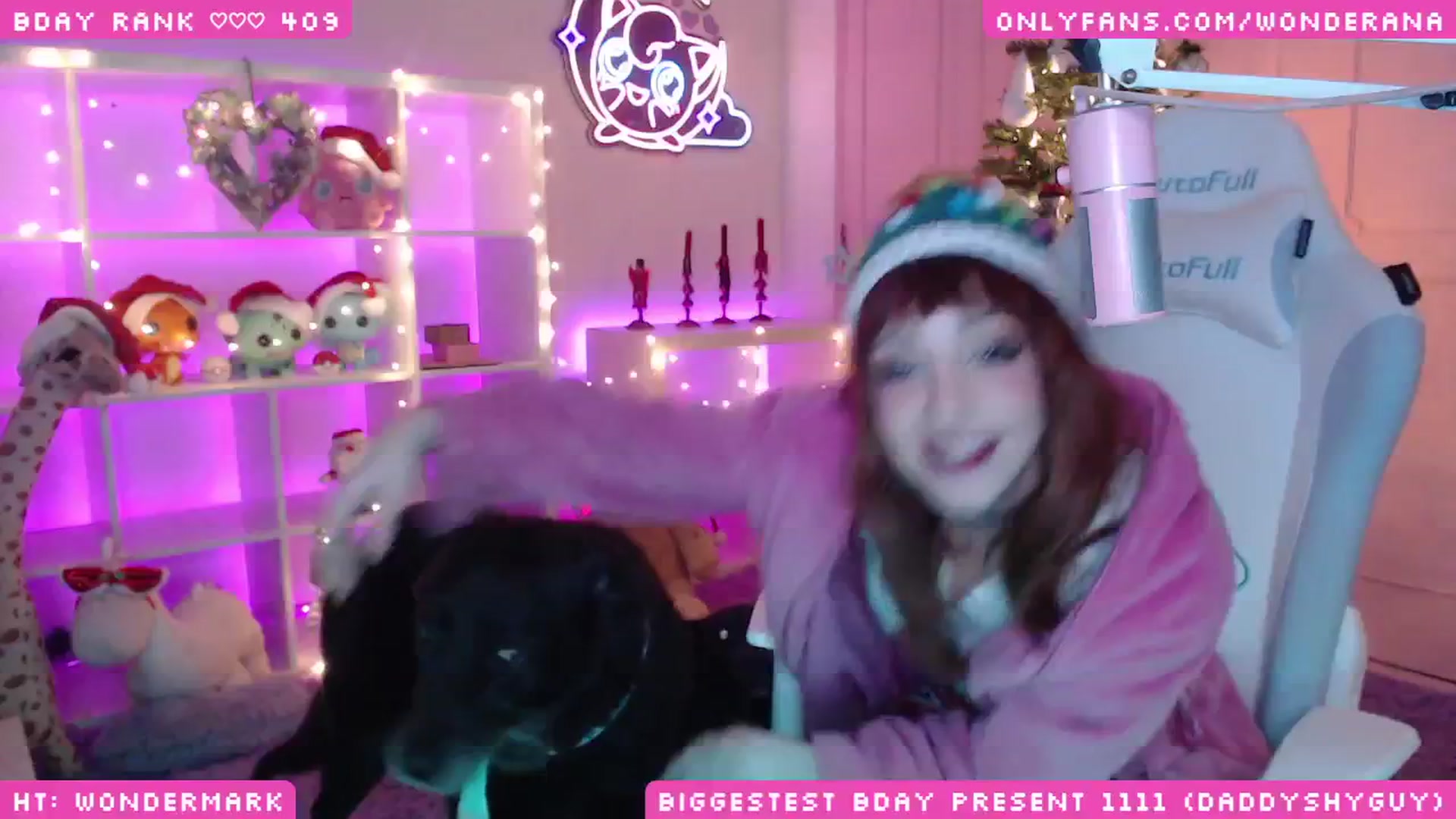 Gallery image thumbnail from WonderAna's myfreecams stream on, 12/25/2024, 07:00 image 16 of 20