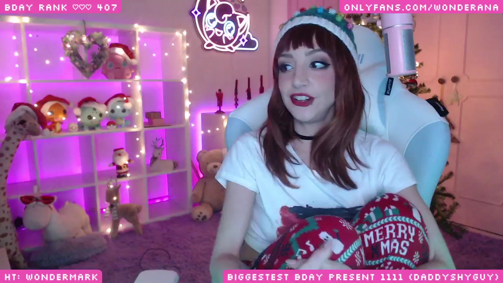 Gallery image thumbnail from WonderAna's myfreecams stream on, 12/25/2024, 07:00 image 9 of 20