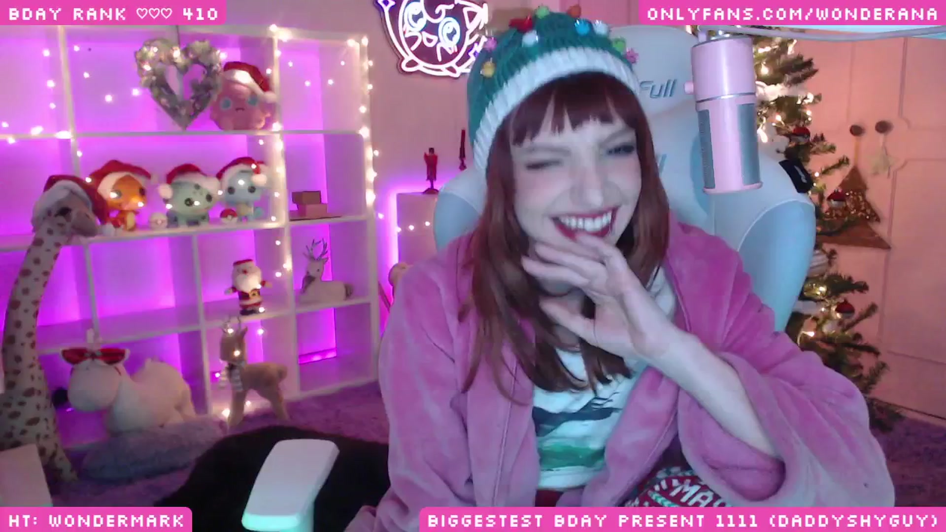 Gallery image thumbnail from WonderAna's myfreecams stream on, 12/25/2024, 07:00 image 19 of 20
