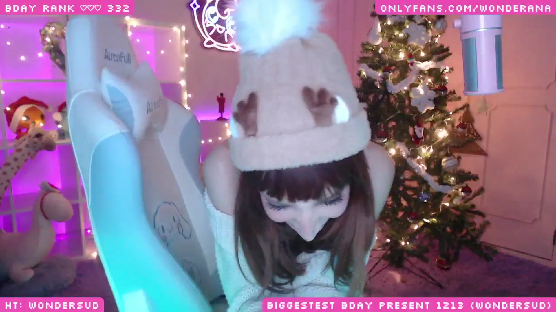 Gallery image thumbnail from WonderAna's myfreecams stream on, 12/27/2024, 05:20 image 8 of 20