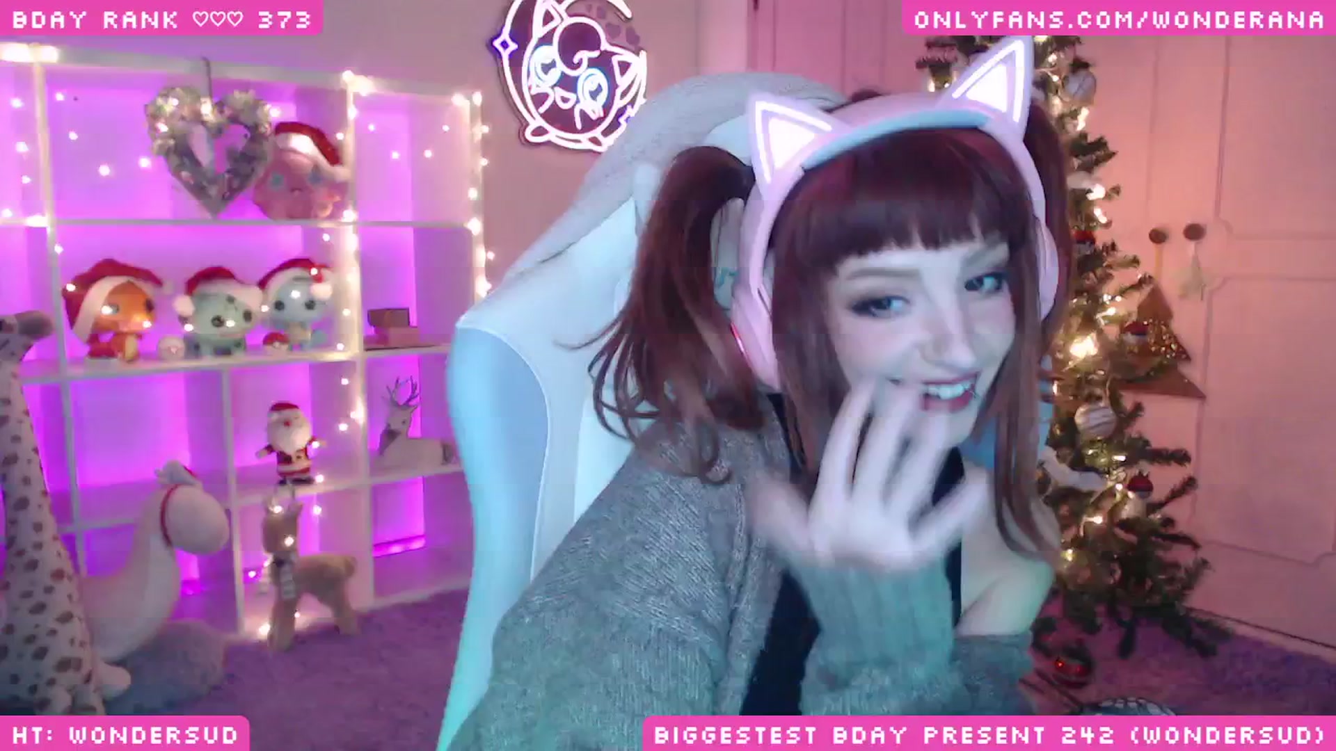 Gallery image thumbnail from WonderAna's myfreecams stream on, 12/30/2024, 01:38 image 18 of 20