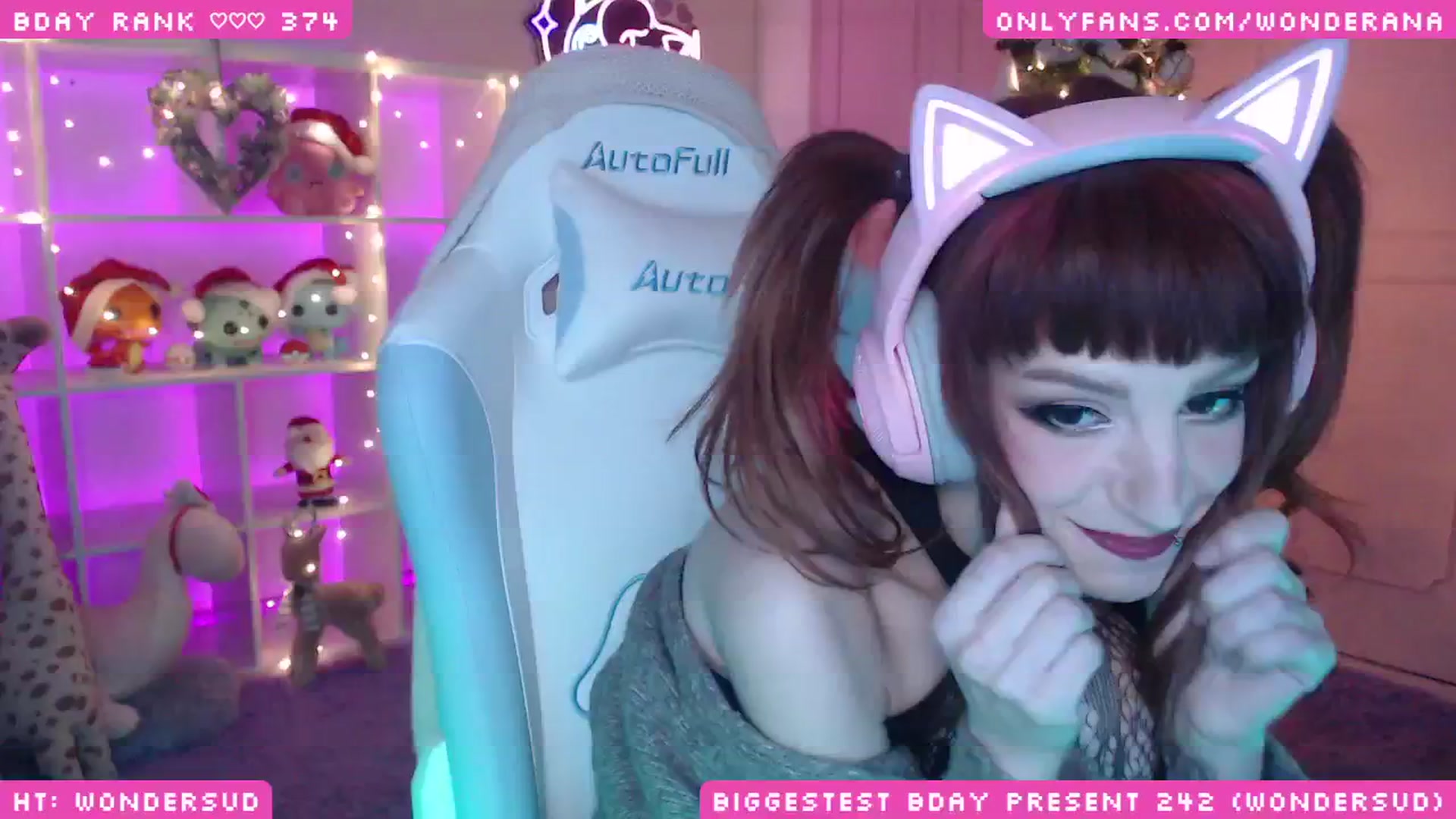 Gallery image thumbnail from WonderAna's myfreecams stream on, 12/30/2024, 01:38 image 10 of 20