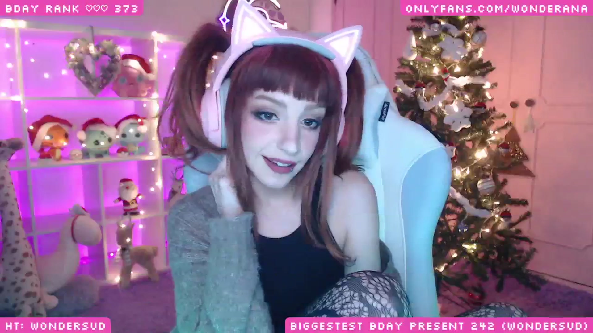 Gallery image thumbnail from WonderAna's myfreecams stream on, 12/30/2024, 01:38 image 17 of 20