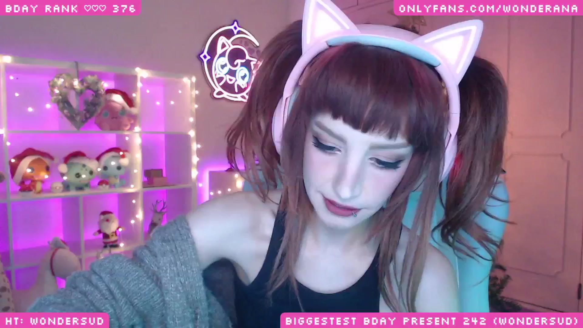 Gallery image thumbnail from WonderAna's myfreecams stream on, 12/30/2024, 01:38 image 2 of 20