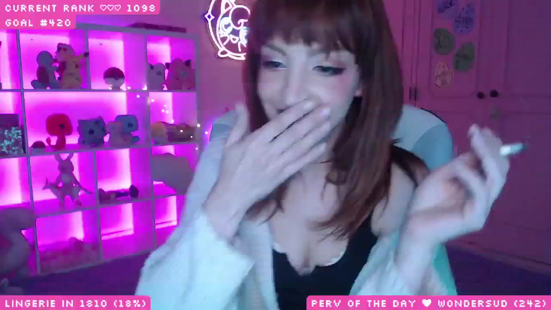 Gallery image thumbnail from WonderAna's myfreecams stream on, 05/17/2025, 01:16 image 19 of 20