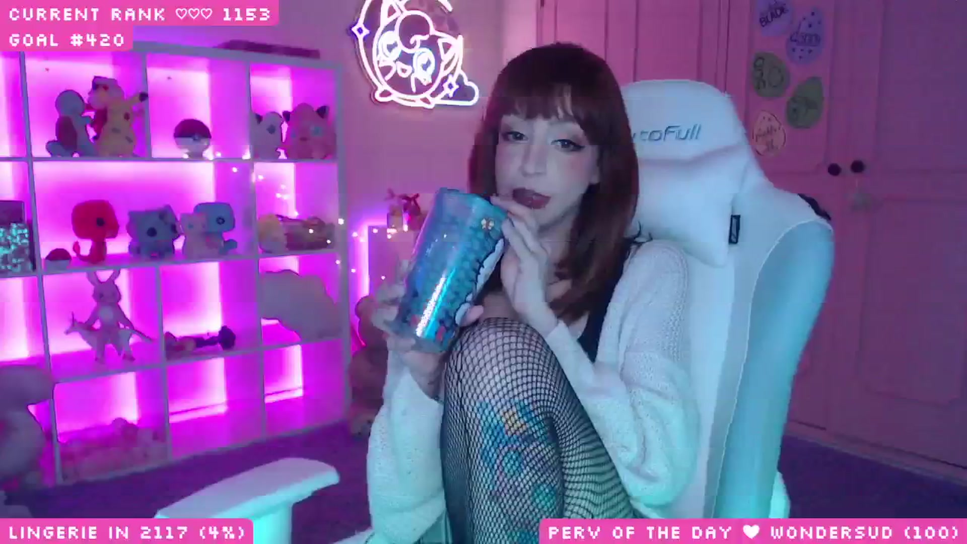 Gallery image thumbnail from WonderAna's myfreecams stream on, 05/17/2025, 01:16 image 8 of 20
